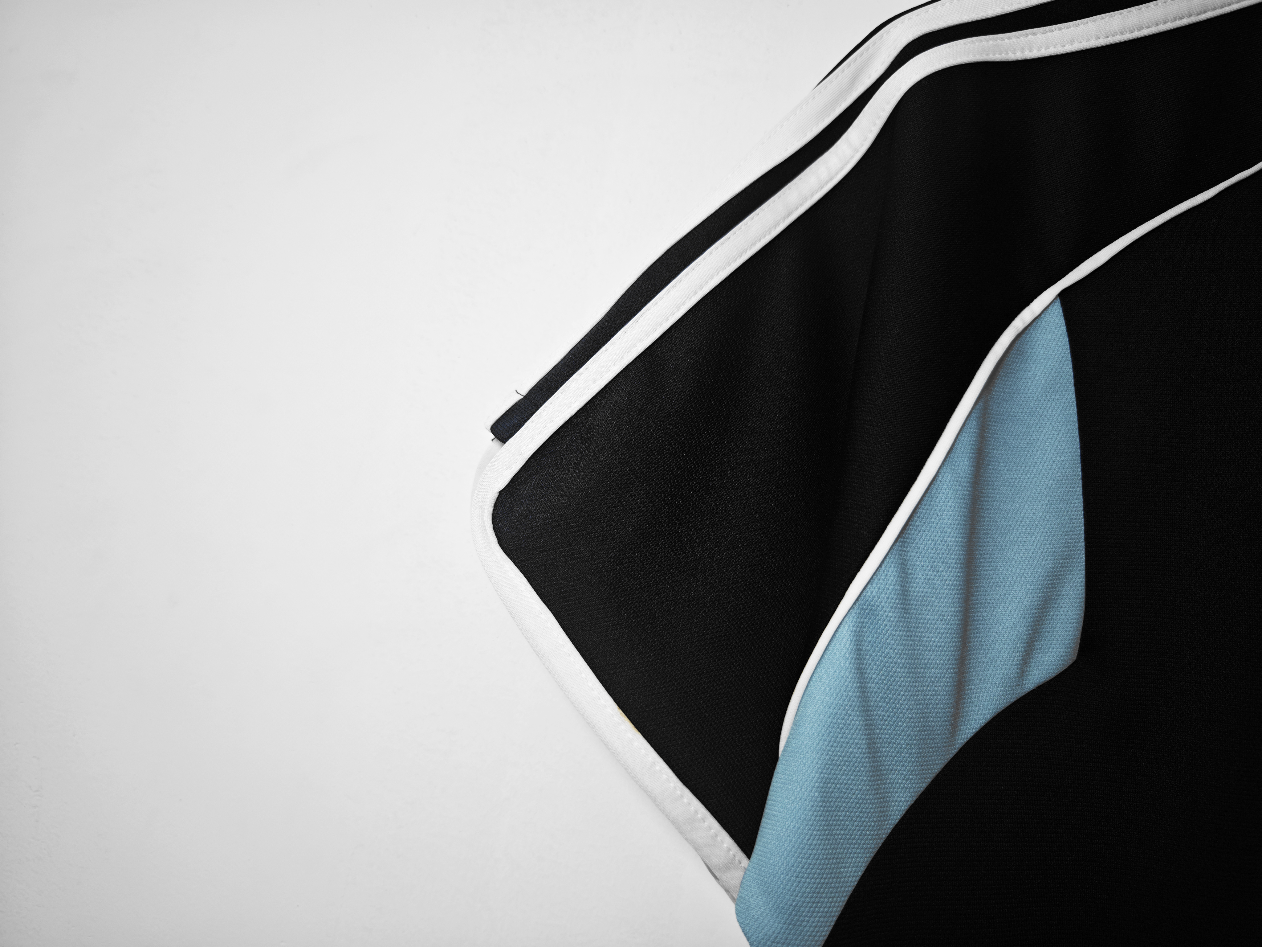 00-01 Newcastle United Away Retro Jersey/ 00-01 纽卡斯尔联客场