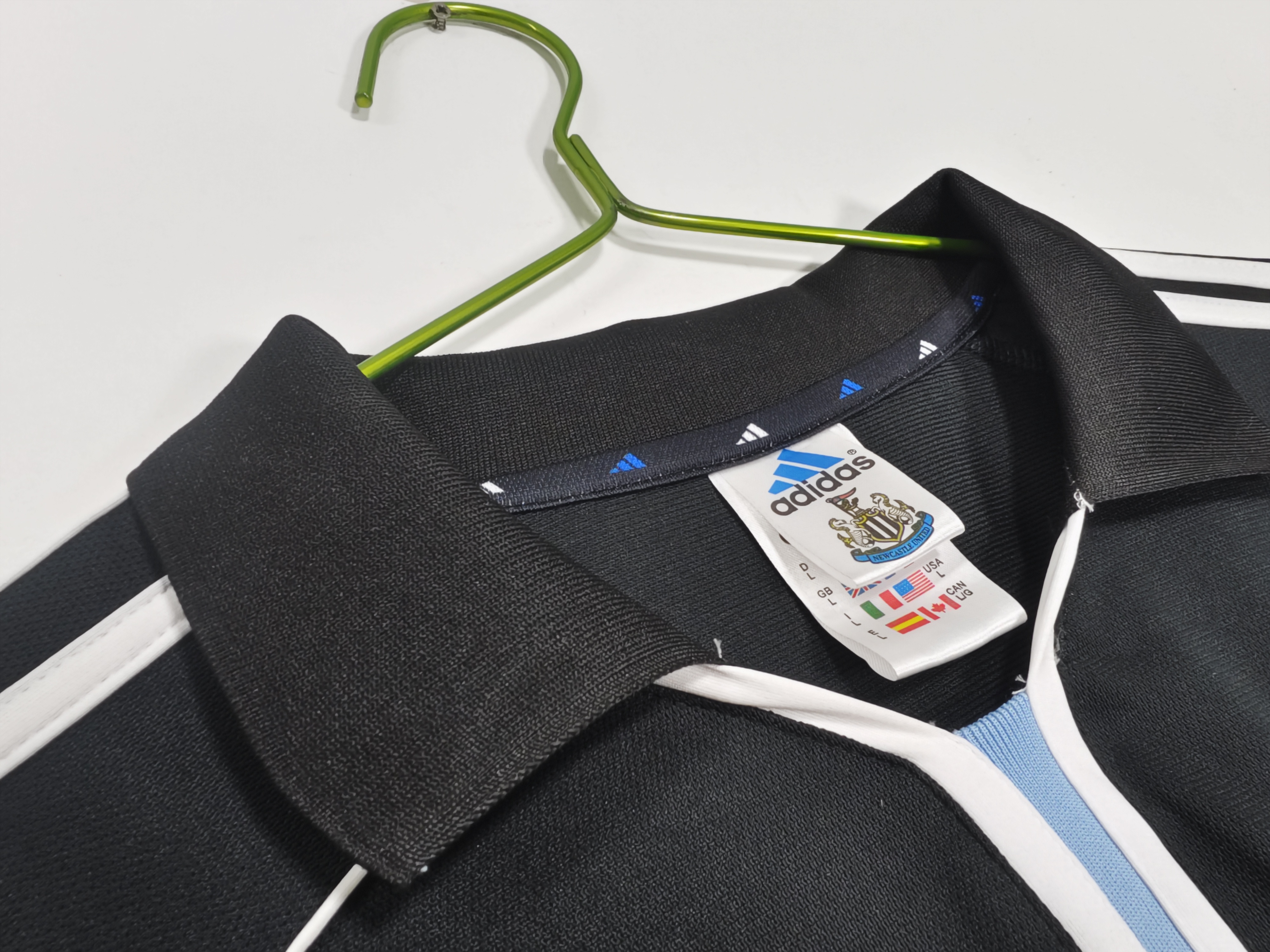 00-01 Newcastle United Away Retro Jersey/ 00-01 纽卡斯尔联客场