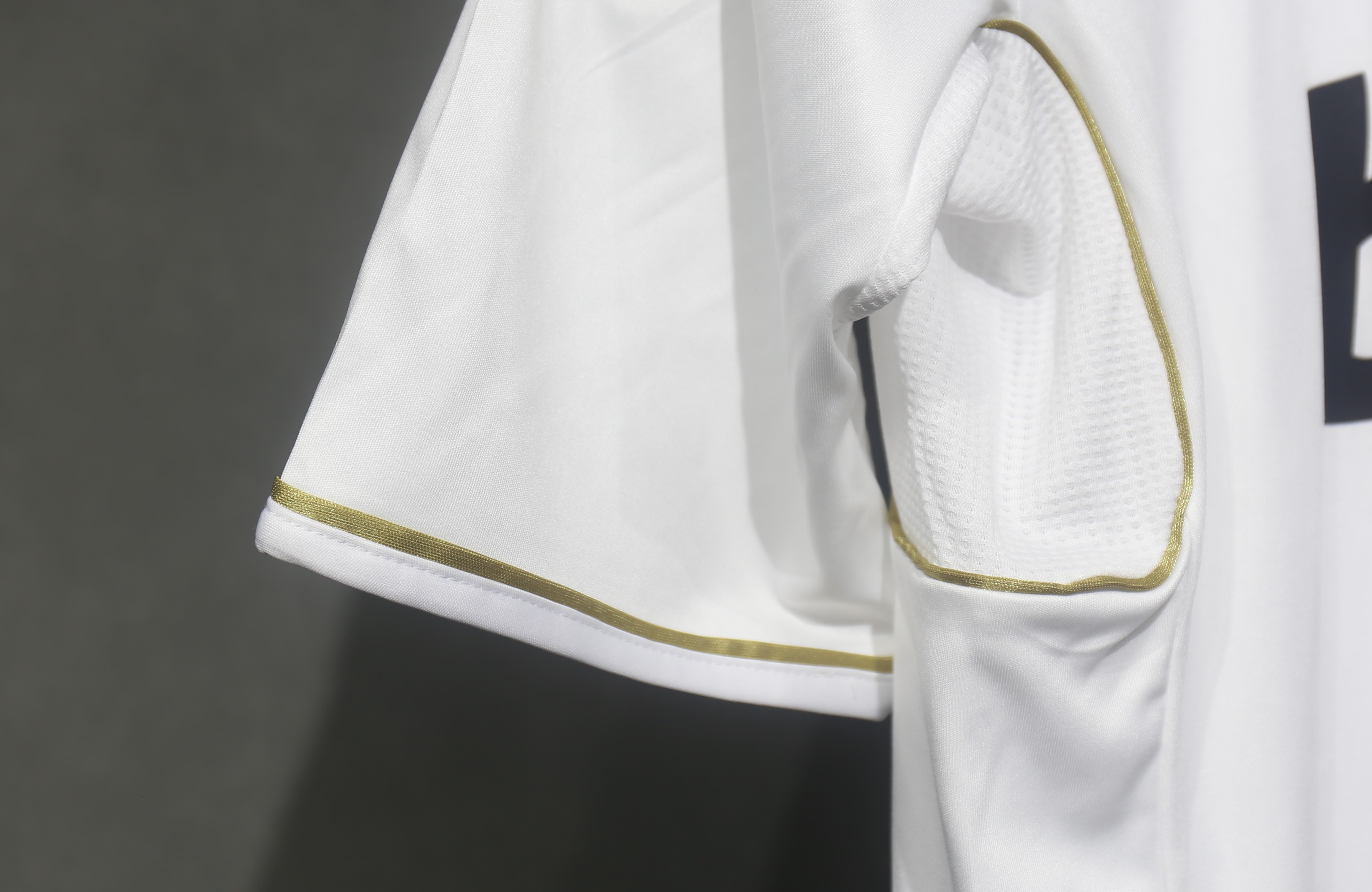 11-12 Real Madrid Home Player Retro Jersey/11-12 皇马主场球员
