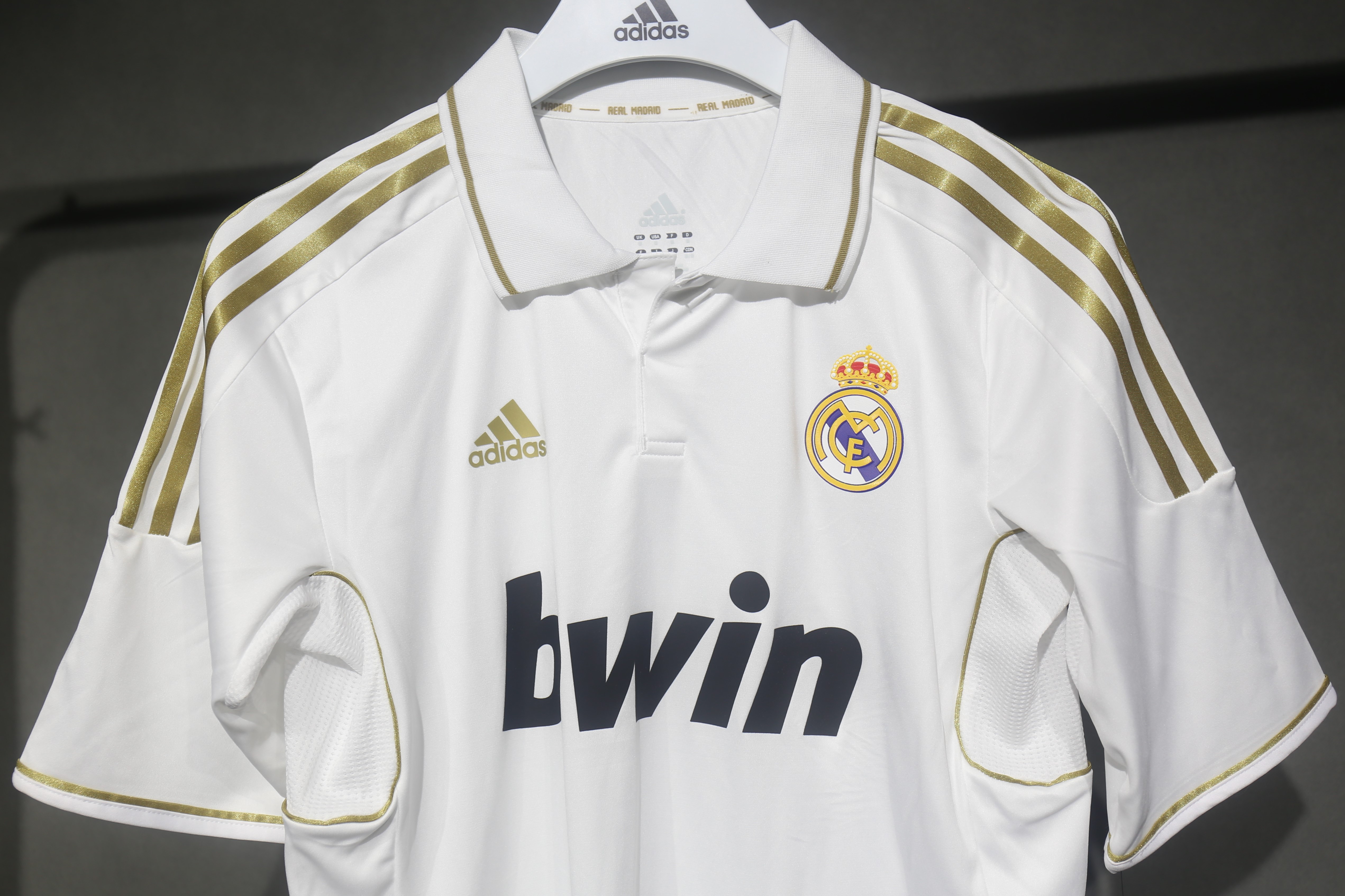 11-12 Real Madrid Home Player Retro Jersey/11-12 皇马主场球员