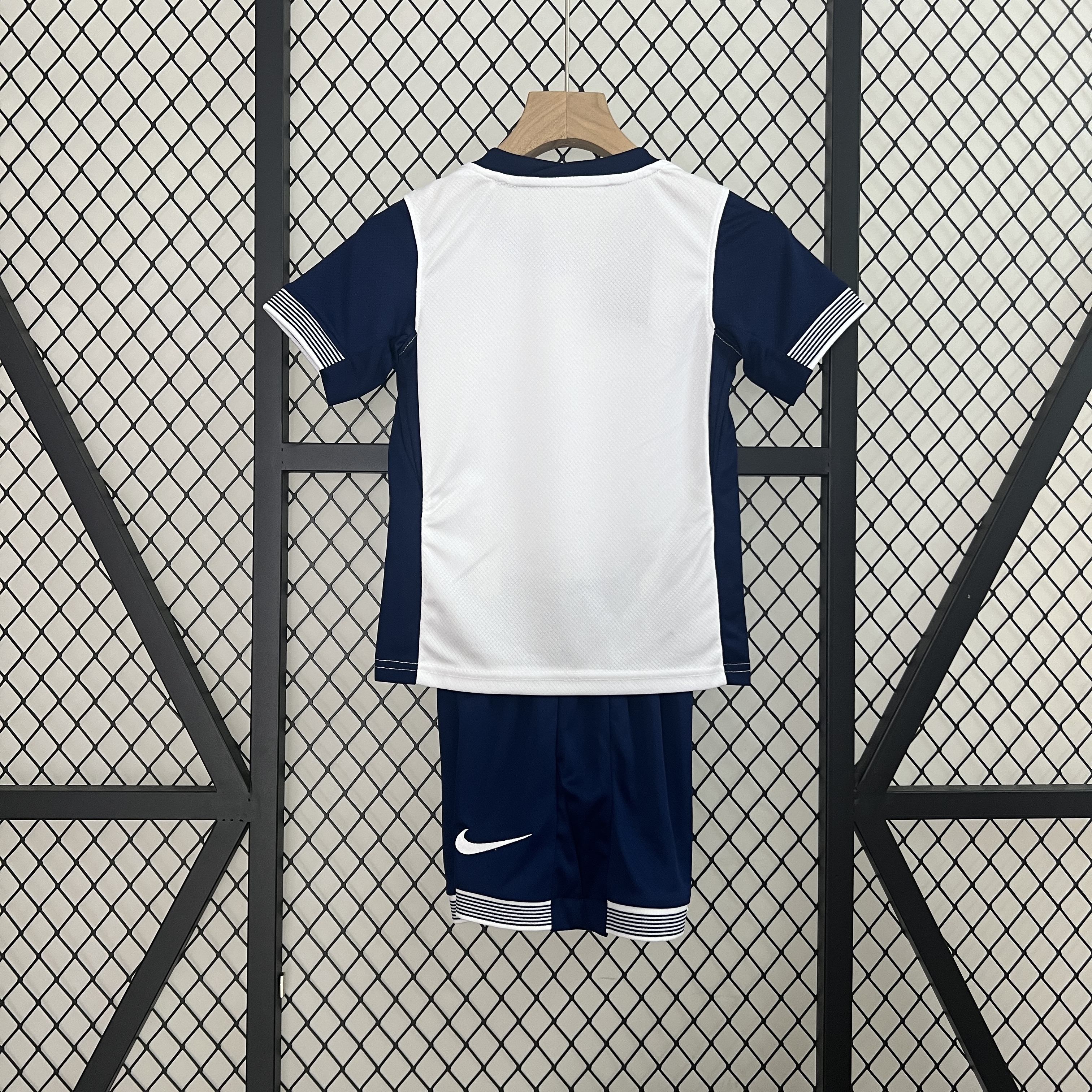 24-25 Tottenham Hotspur Home Kids Kit/ 24-25 热刺主场童装