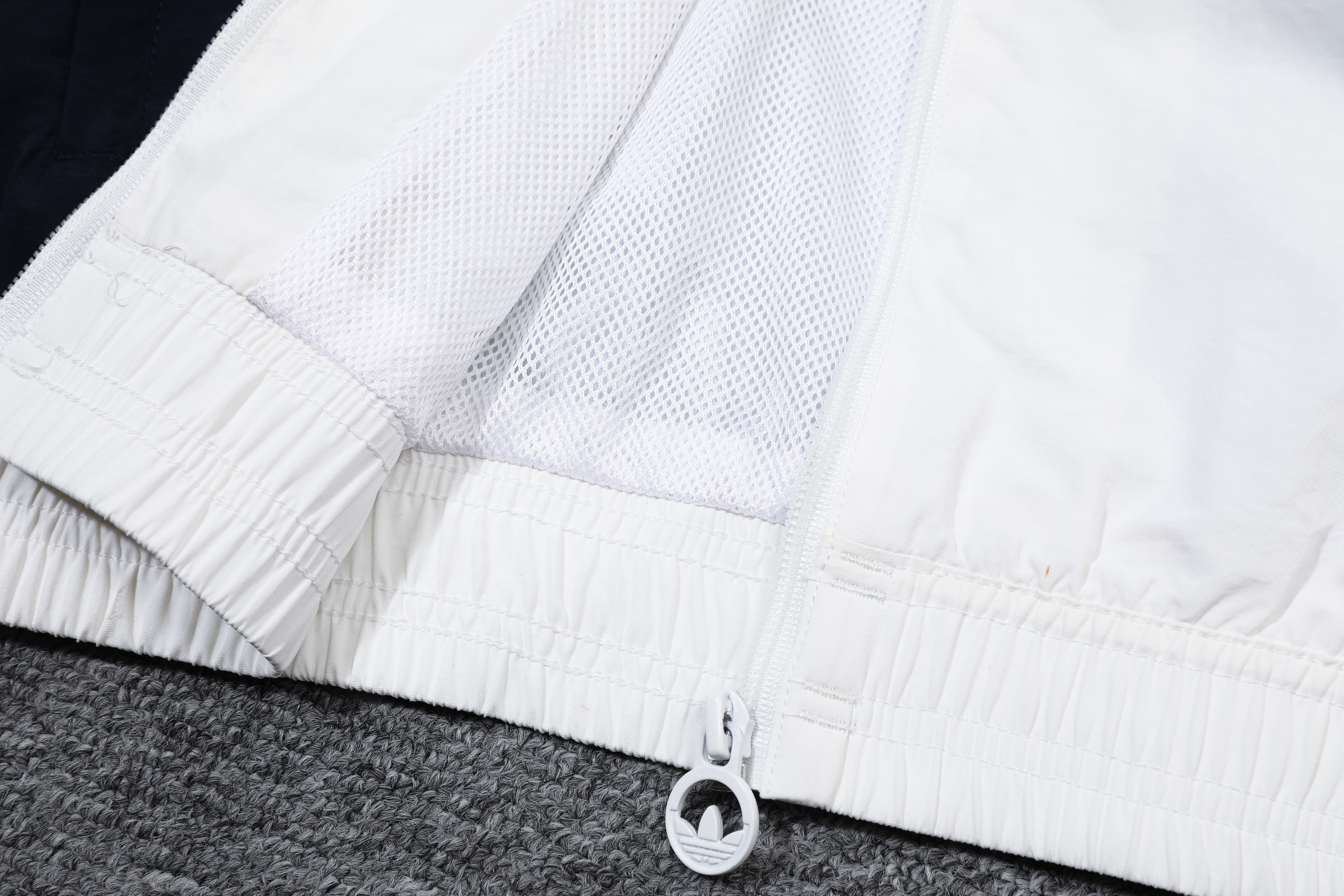 24-25 Real Madrid Retro Windbreaker Suit/24-25 皇马复古风衣套装
