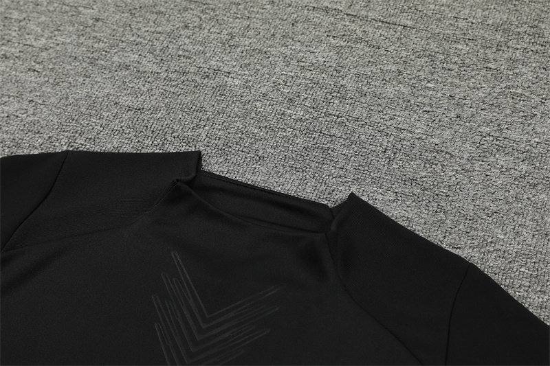 24-25 Real Madrid Player Version Training Suit/24-25皇马半拉训练服,球员版