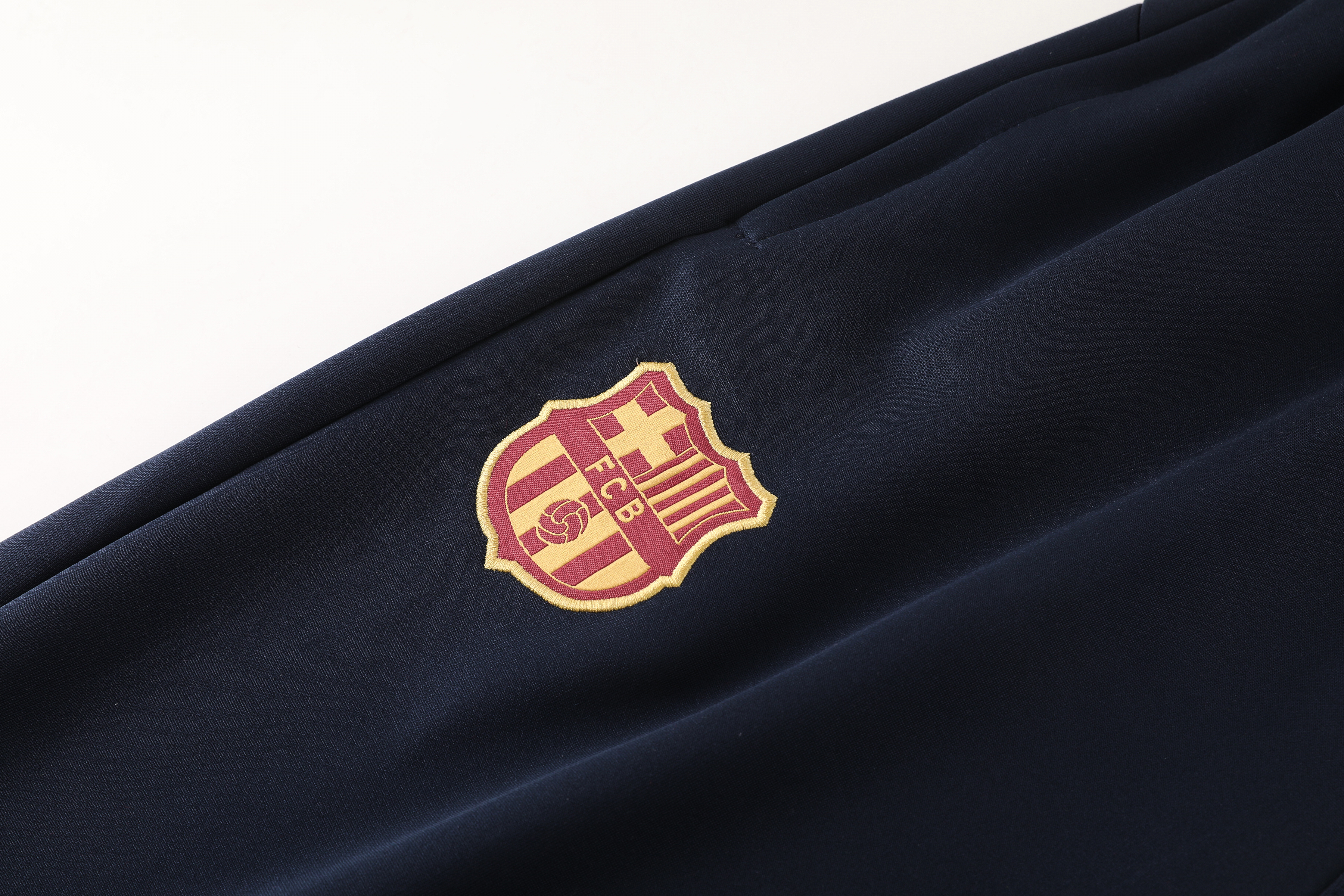24-25 Barcelona Red and Dark Blue Jacket Tracksuit/ 24-25巴萨红色深蓝袖子夹克训练服
