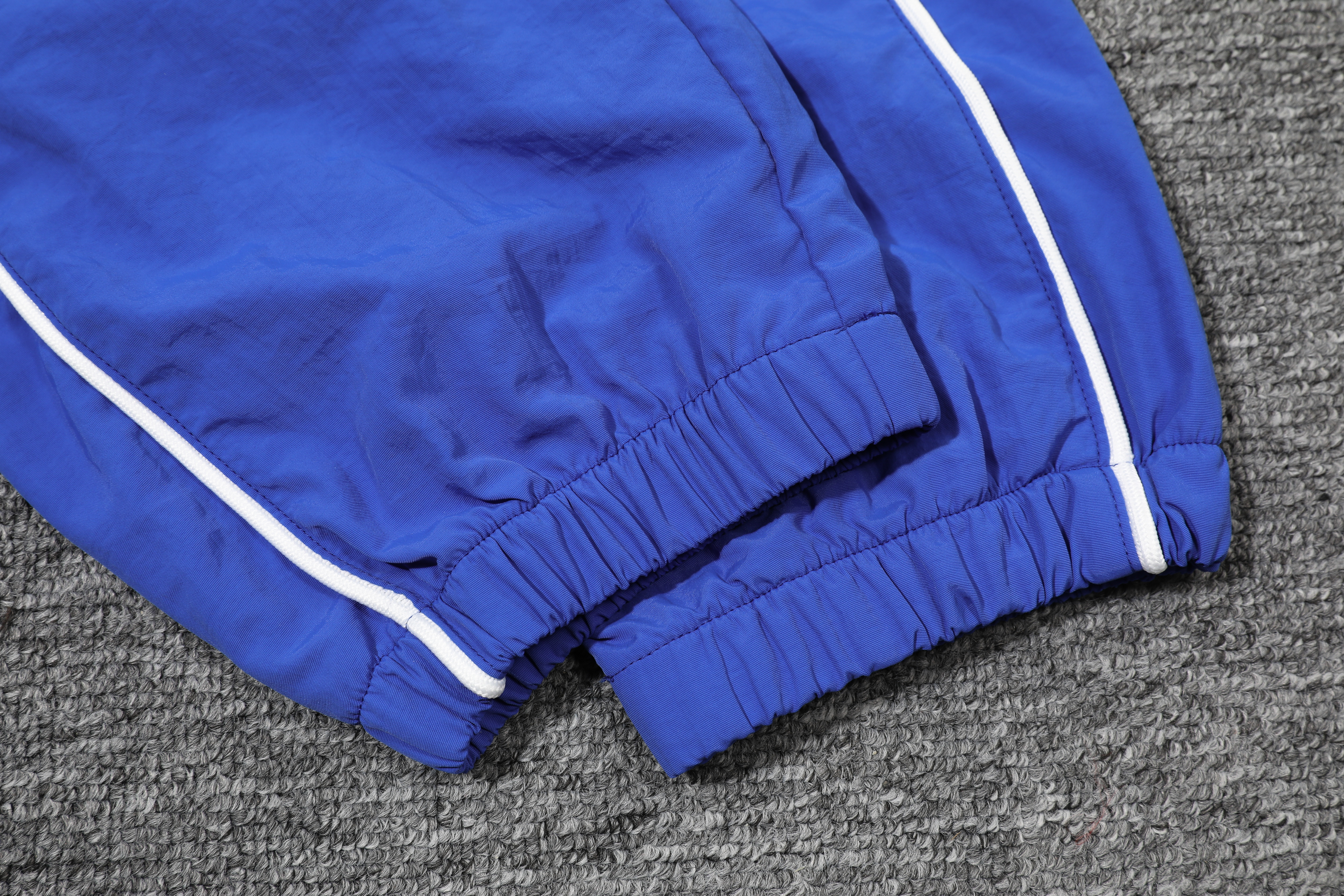 24-25 Bayern Munich Retro Windbreaker Suit/24-25拜仁复古风衣套装