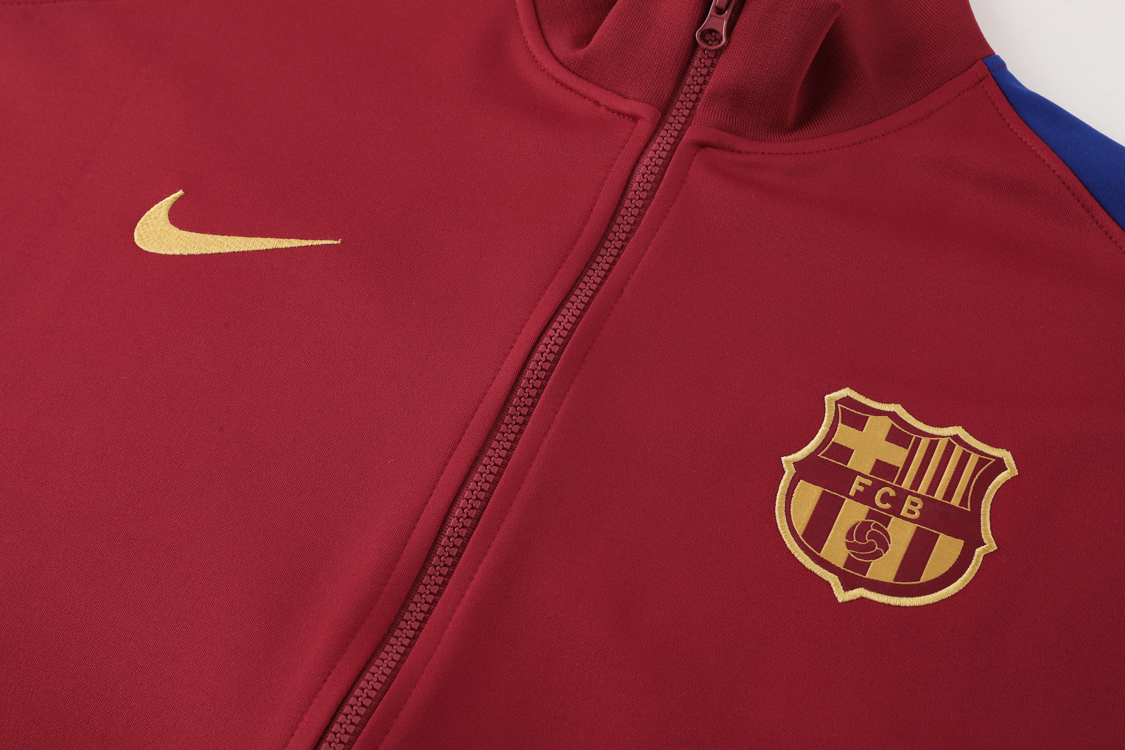 24-25 Barcelona Red and Dark Blue Jacket Tracksuit/ 24-25巴萨红色深蓝袖子夹克训练服