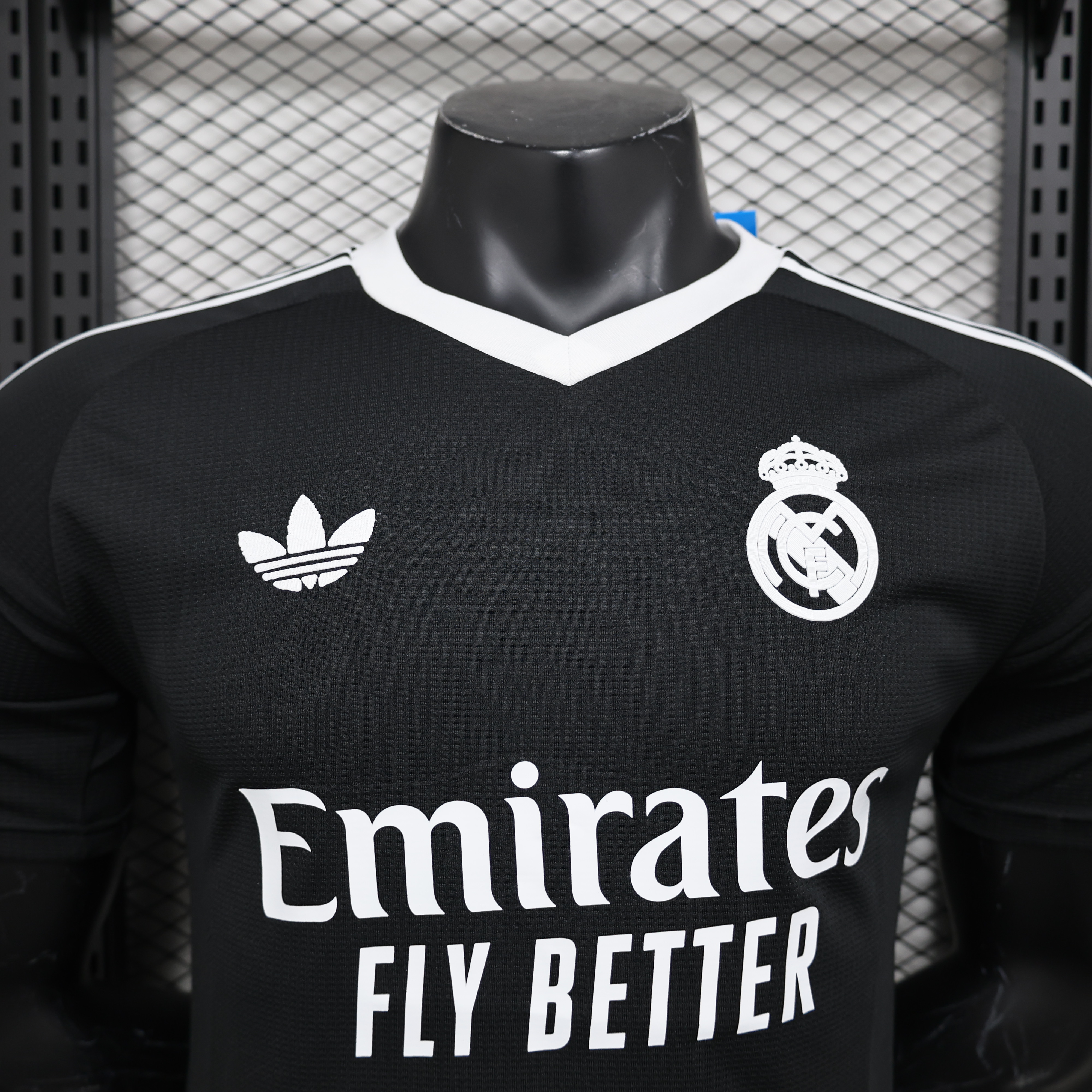 24-25 Real Madrid Black Goal Keeper Player Jersey/24-25皇马黑色守门员球员版