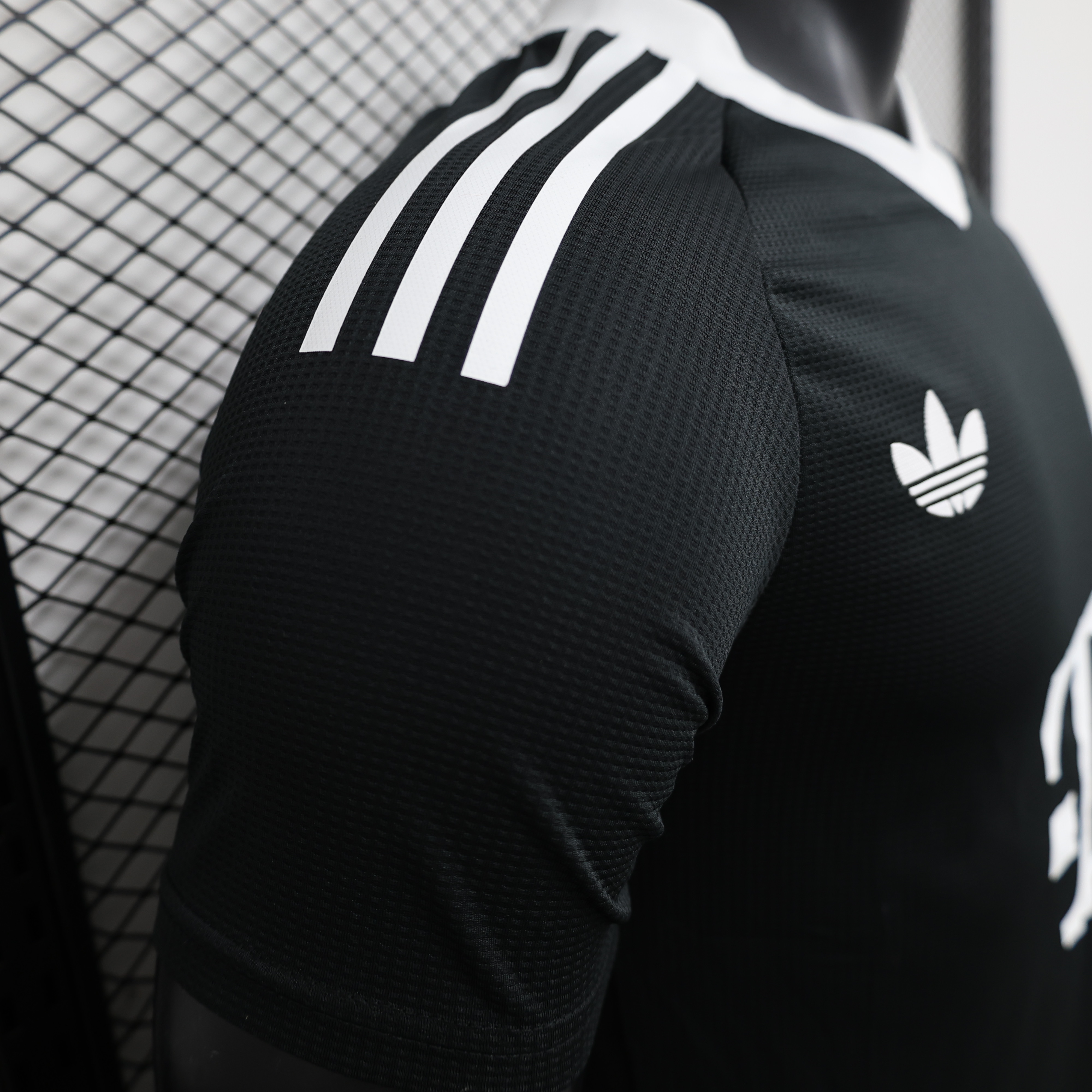 24-25 Bayern Munich Black Goal Keeper Player Jersey/ 24-25 拜仁黑色守门员球员版
