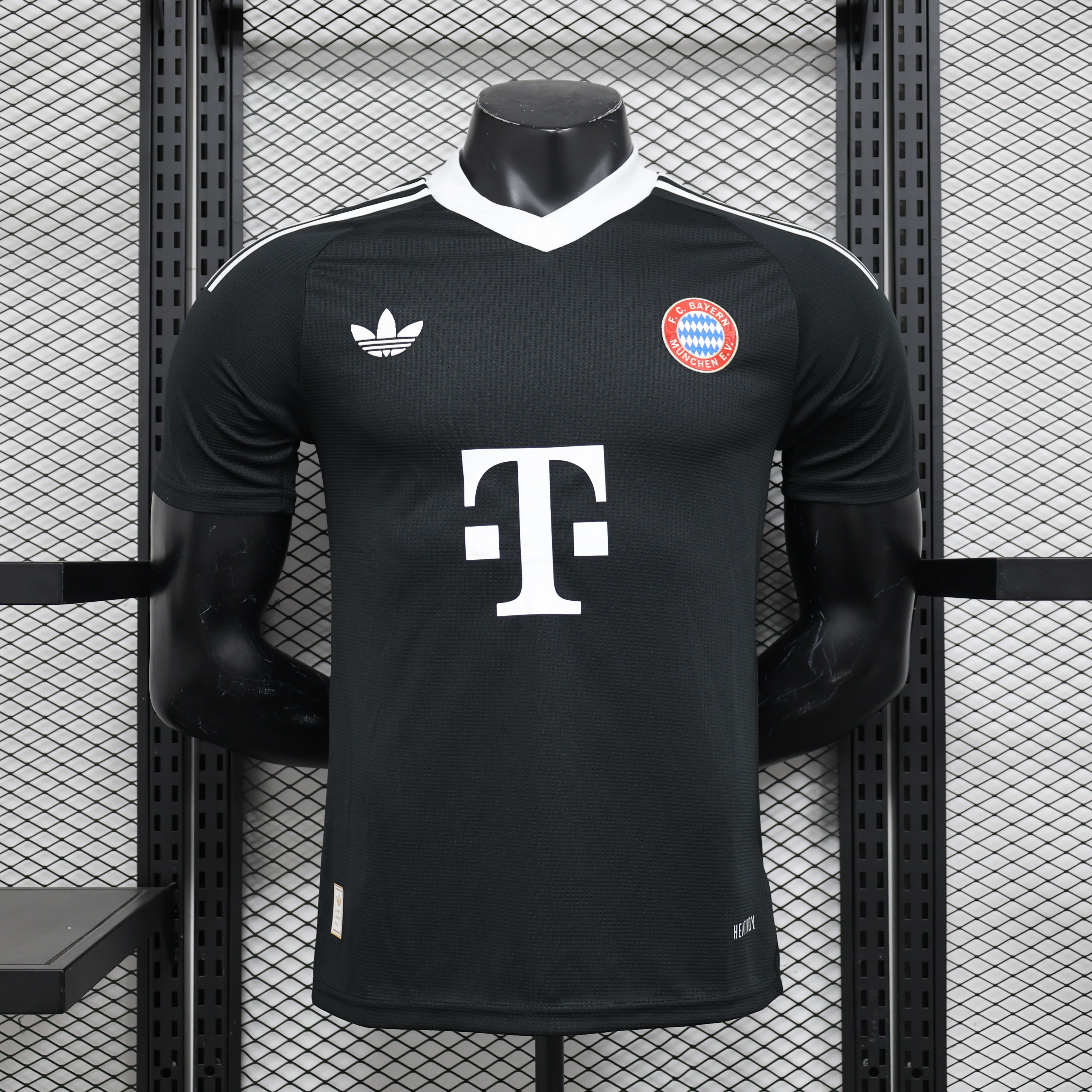 24-25 Bayern Munich Black Goal Keeper Player Jersey/ 24-25 拜仁黑色守门员球员版