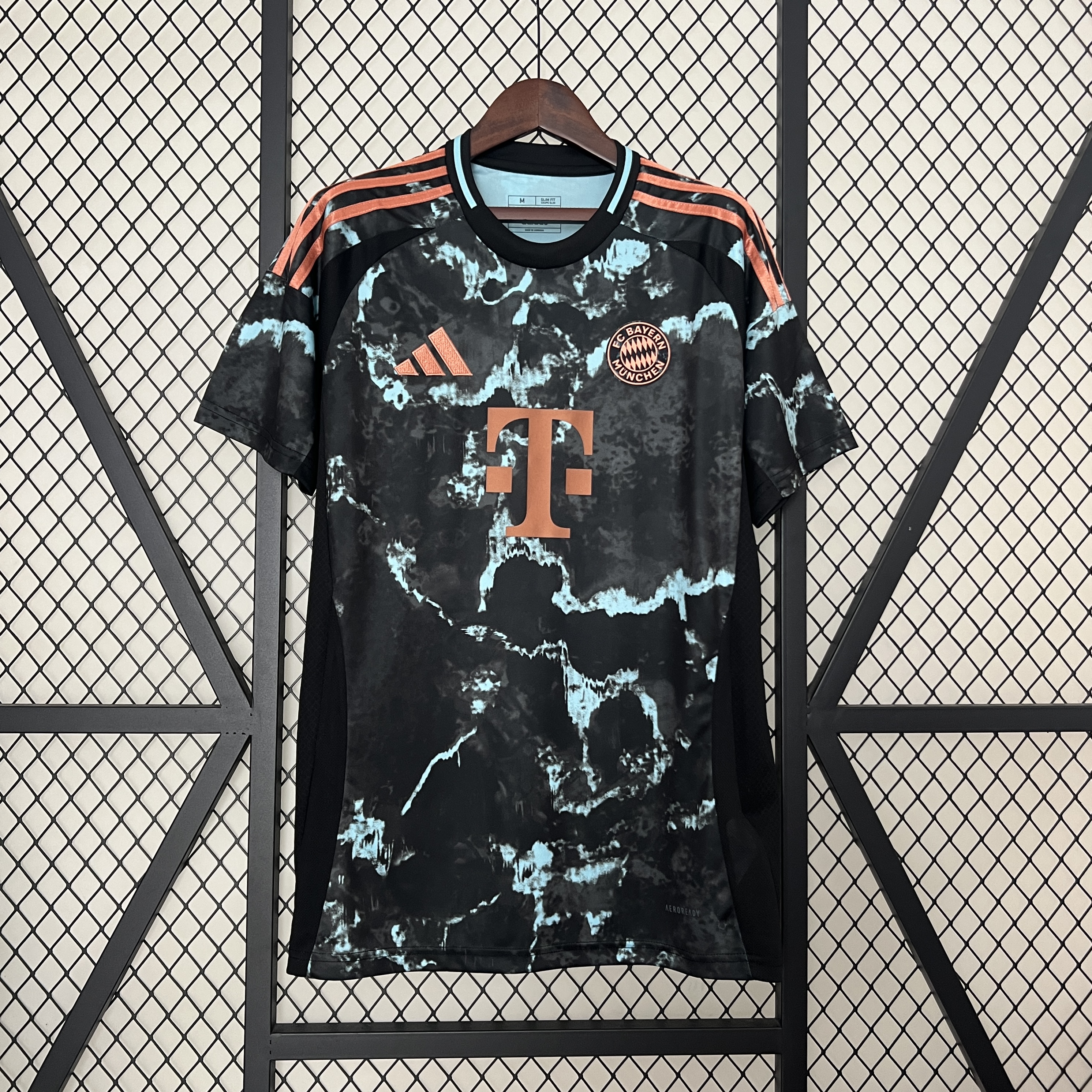 24-25 Bayern Munich Away Fans Jersey/ 24-25 拜仁客场球迷版