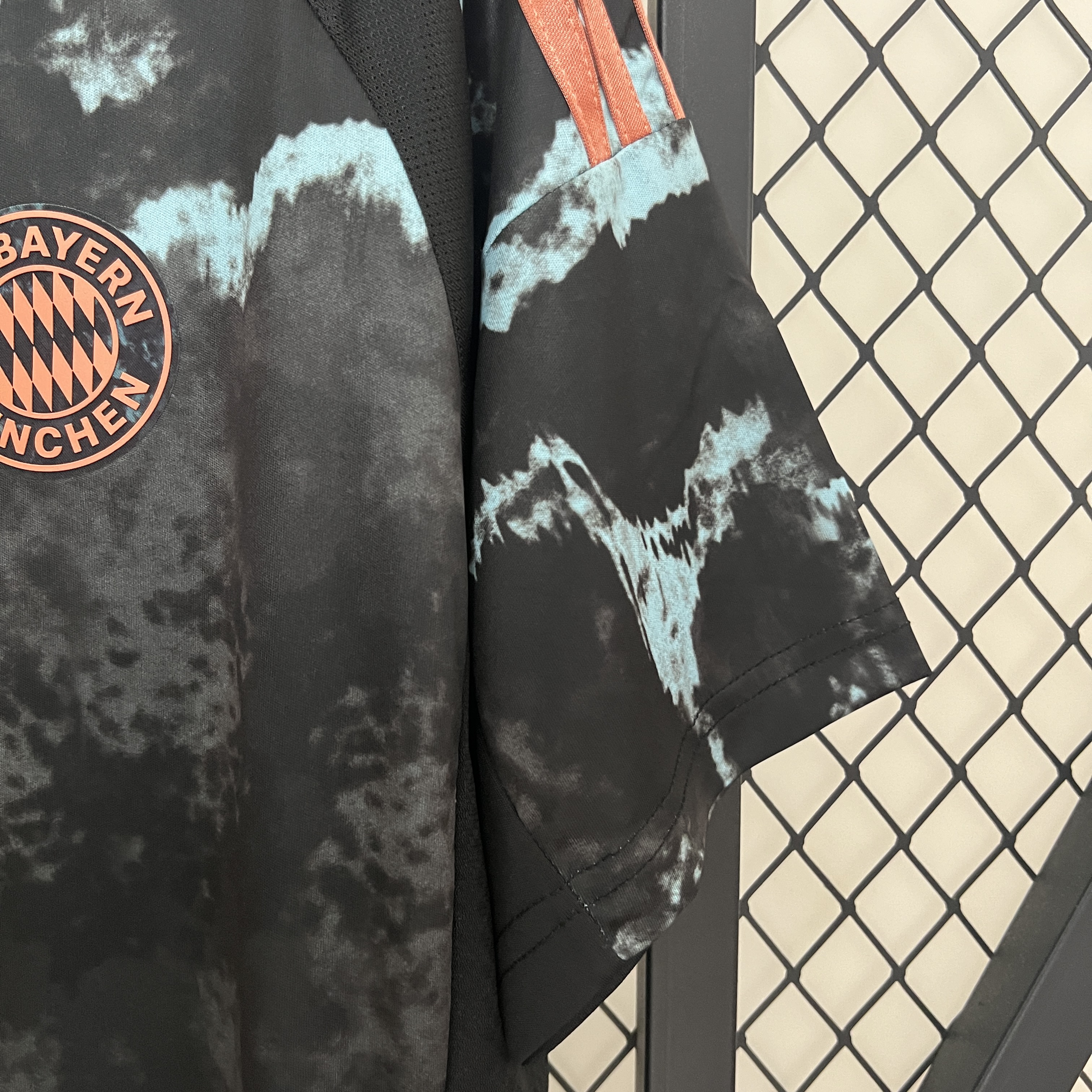 24-25 Bayern Munich Away Fans Jersey/ 24-25 拜仁客场球迷版