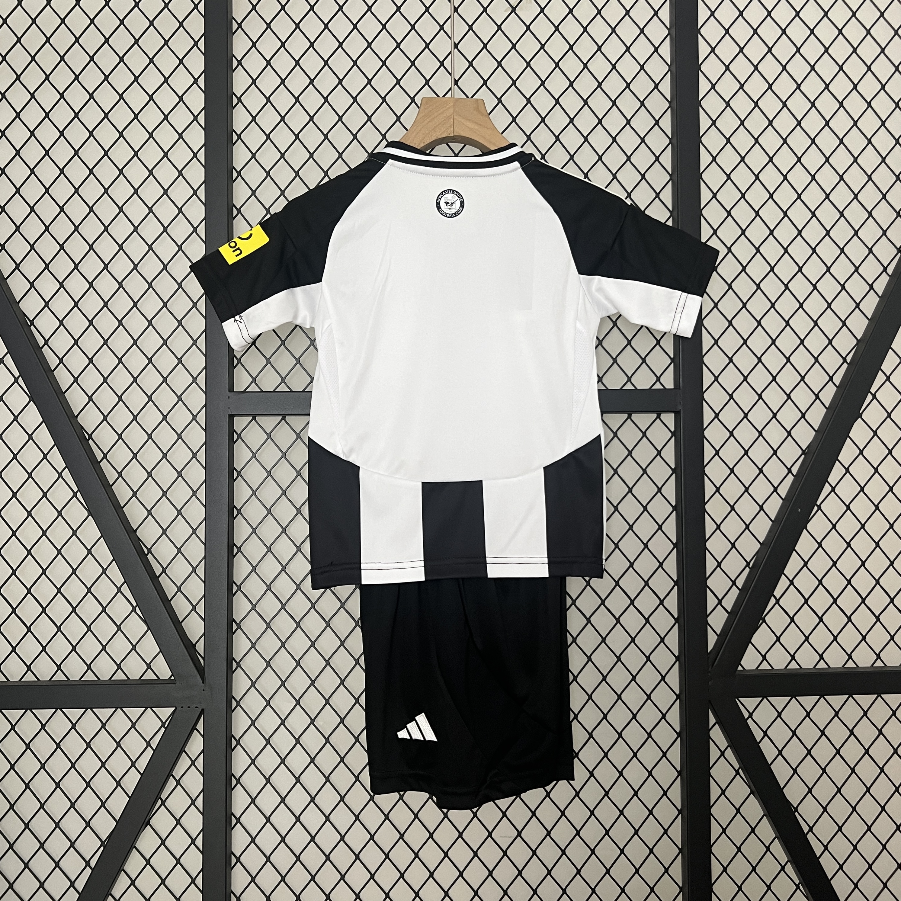 24-25 Newcastle United Home Kids Kit/24-25纽卡斯尔联主场童装