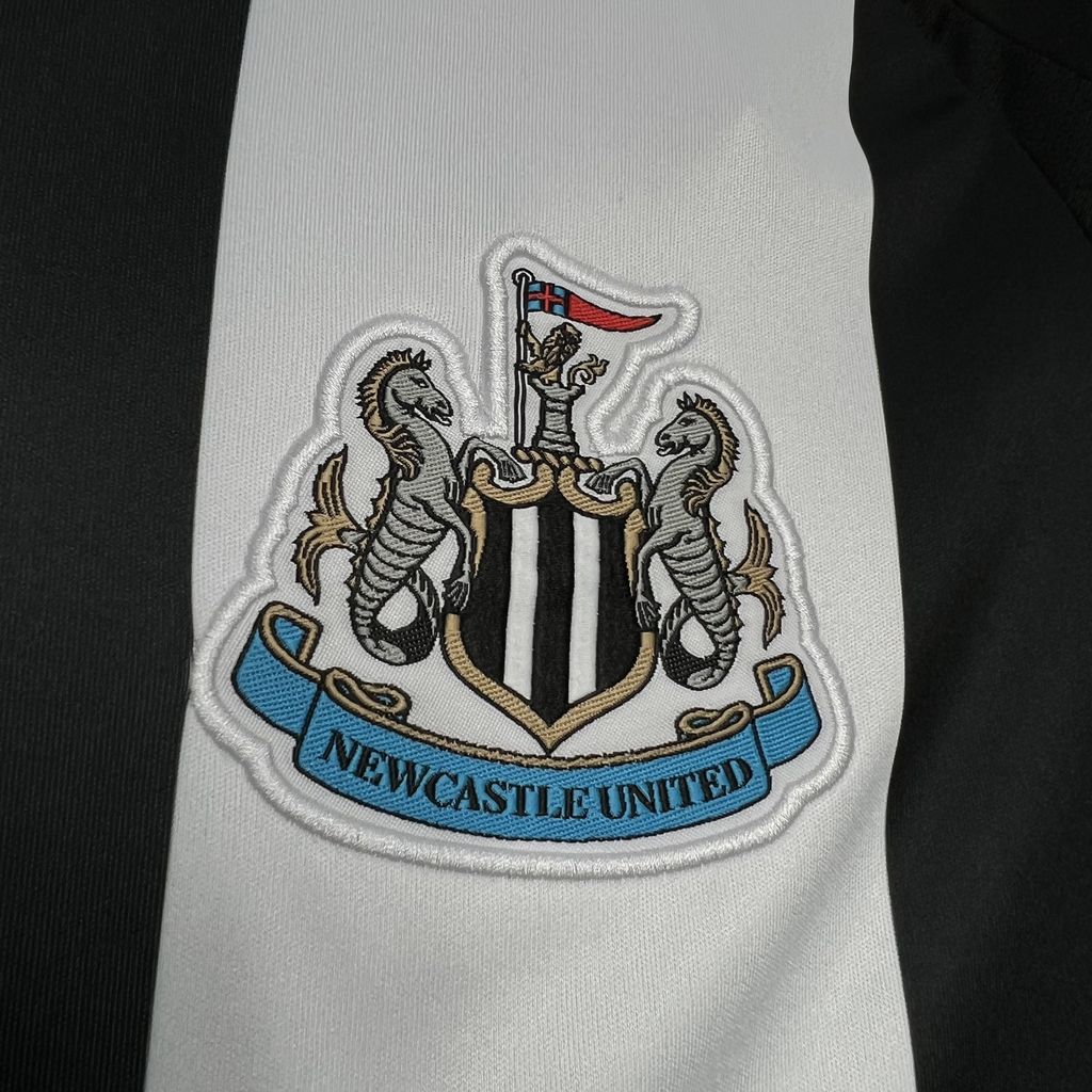 24-25 Newcastle United Home Fans Jersey/24-25纽卡斯尔联主场球迷