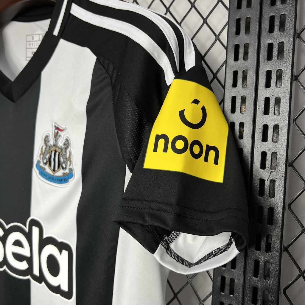 24-25 Newcastle United Home Fans Jersey/24-25纽卡斯尔联主场球迷