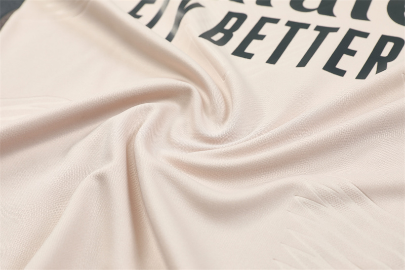 24-25 Real Madrid Player Version Training Suit/24-25皇马半拉训练服,球员版