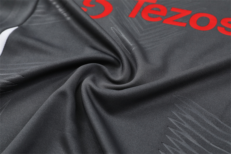 24-25 Manchester United Grey Player Version Training Suit/24-25曼联半拉训练服,球员版