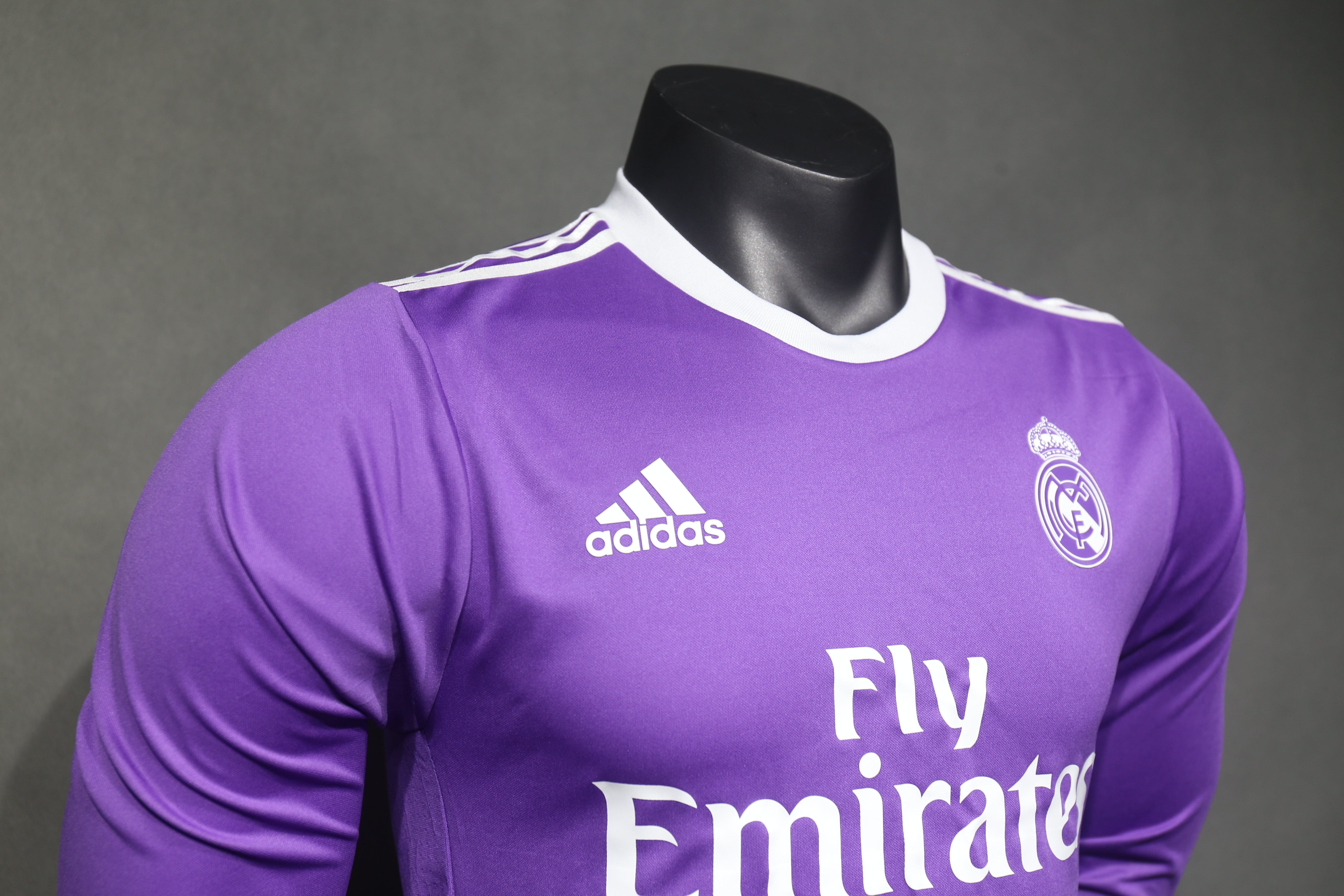 16-17 Real Madrid Away Retro Player Long Sleeve Jersey/16-17皇马客场球员版长袖