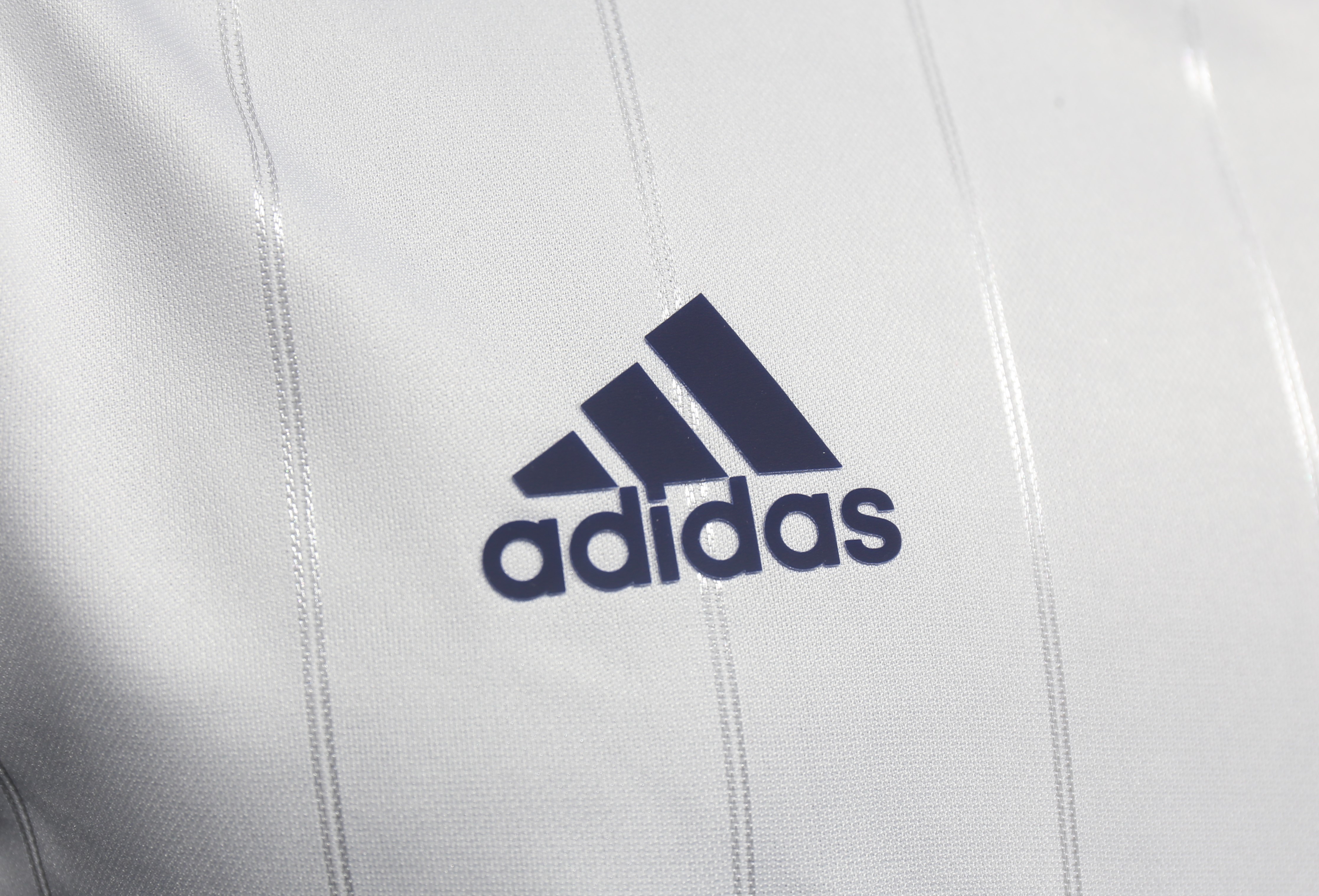 12-13 Real Madrid Home Retro Player Jersey/12-13 皇马主场球员