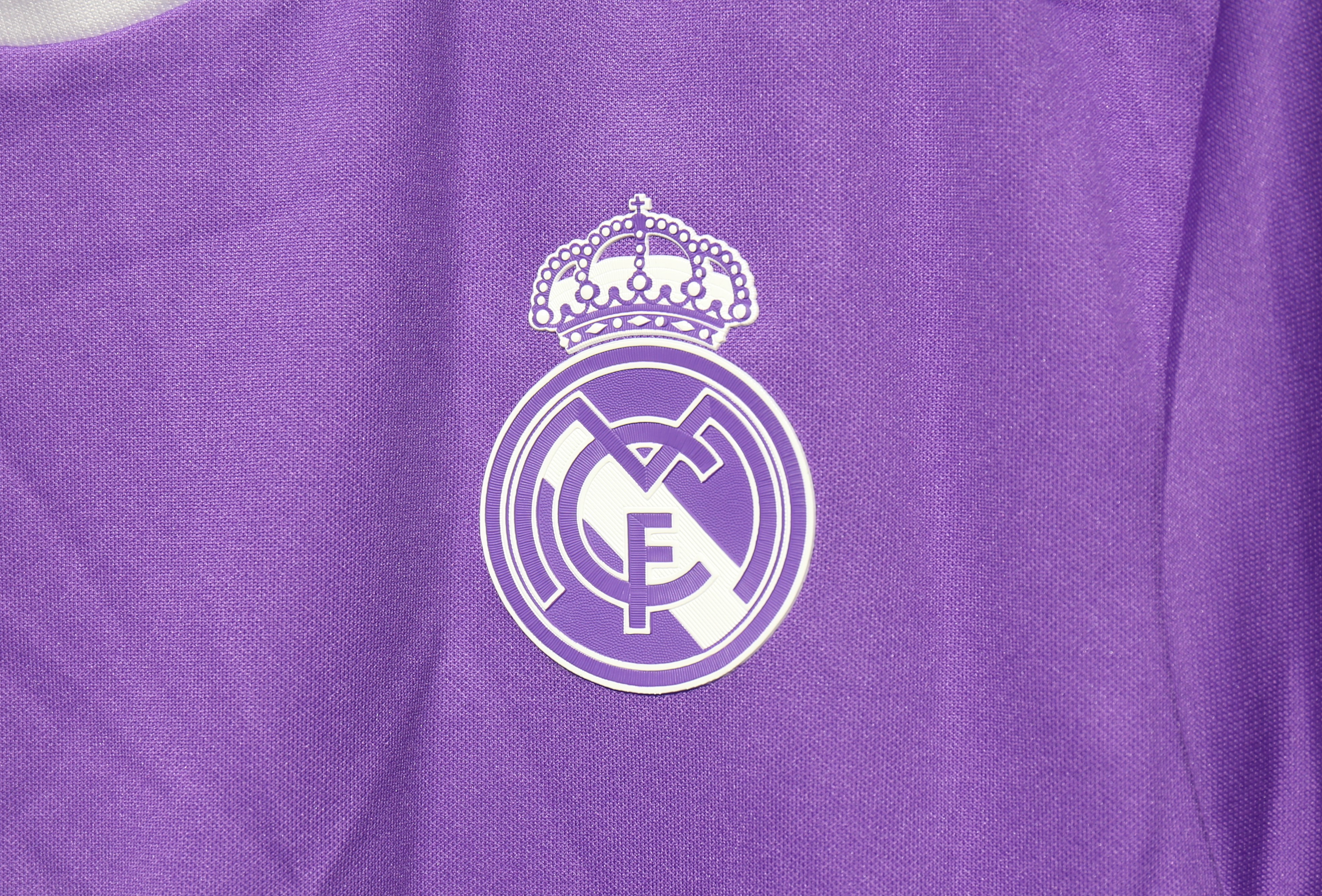 16-17 Real Madrid Away Retro Player Long Sleeve Jersey/16-17皇马客场球员版长袖