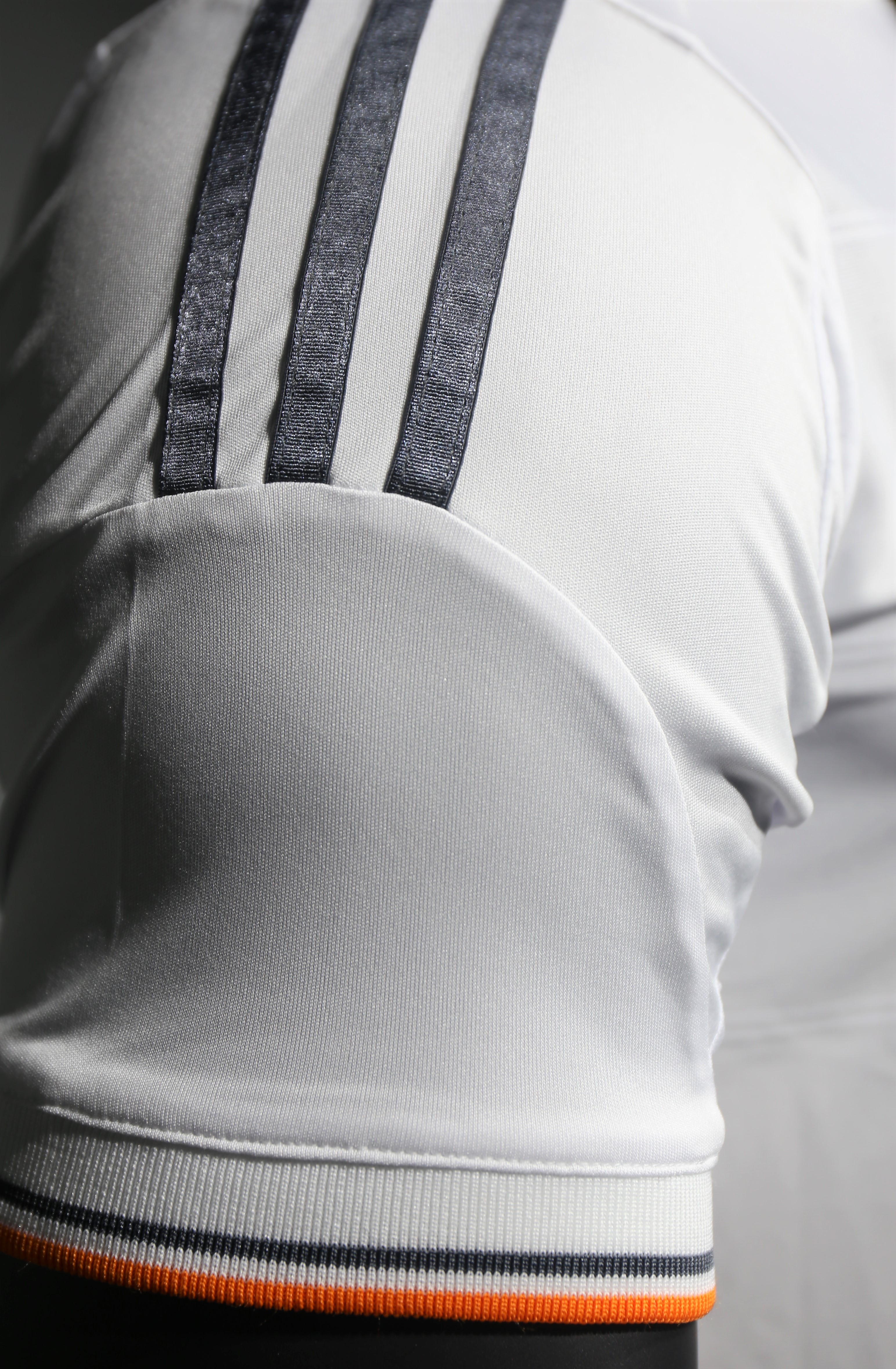 13-14 Real Madrid Home Retro Player Jersey/13-14皇马主场球员