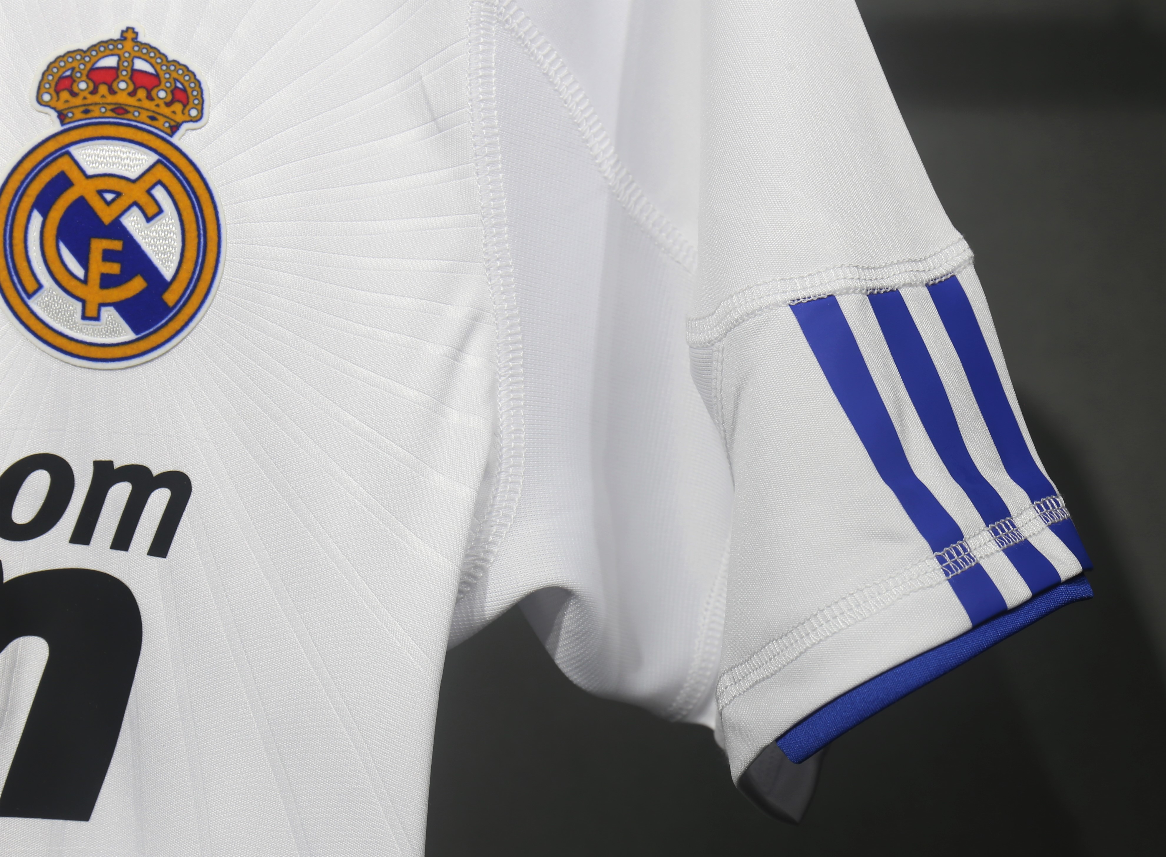 10-11 Real Madrid Home Retro Player Jersey/10-11 皇马主场复古球员