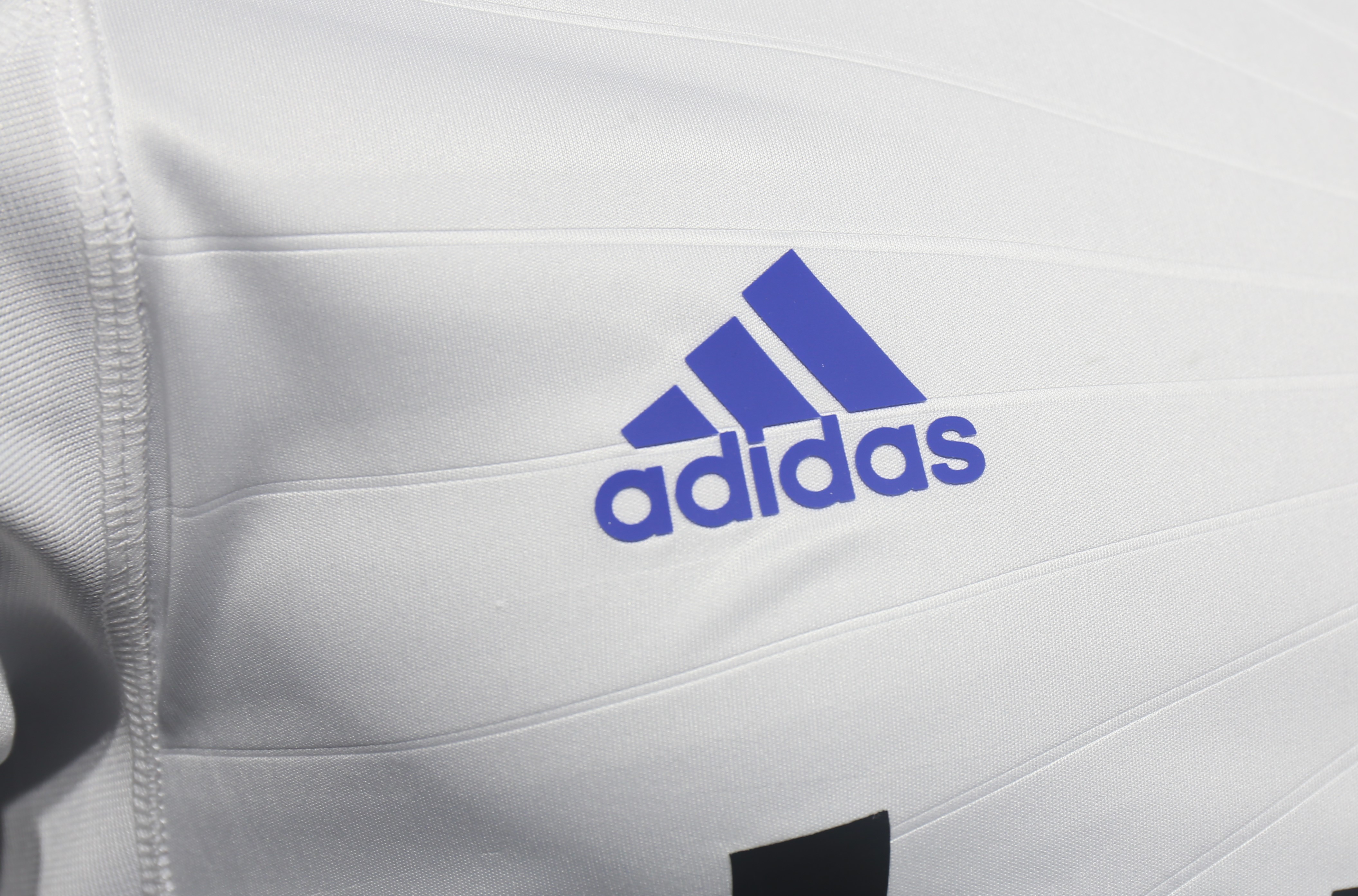 10-11 Real Madrid Home Retro Player Long Sleeve Jersey/10-11 皇马主场复古球员长袖