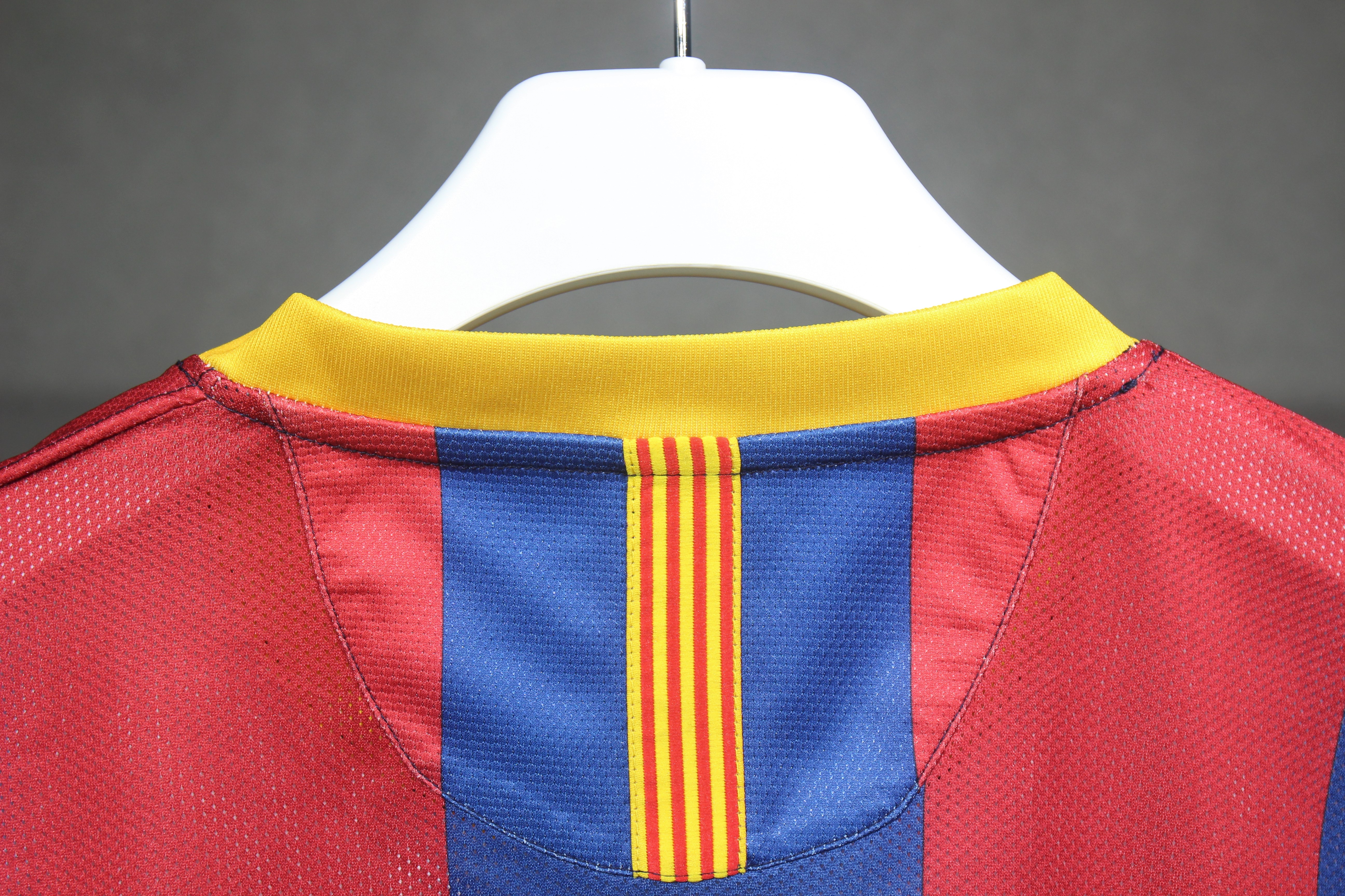 10-11 Barcelona Home Player Retro Jersey/10-11 巴萨主场球员