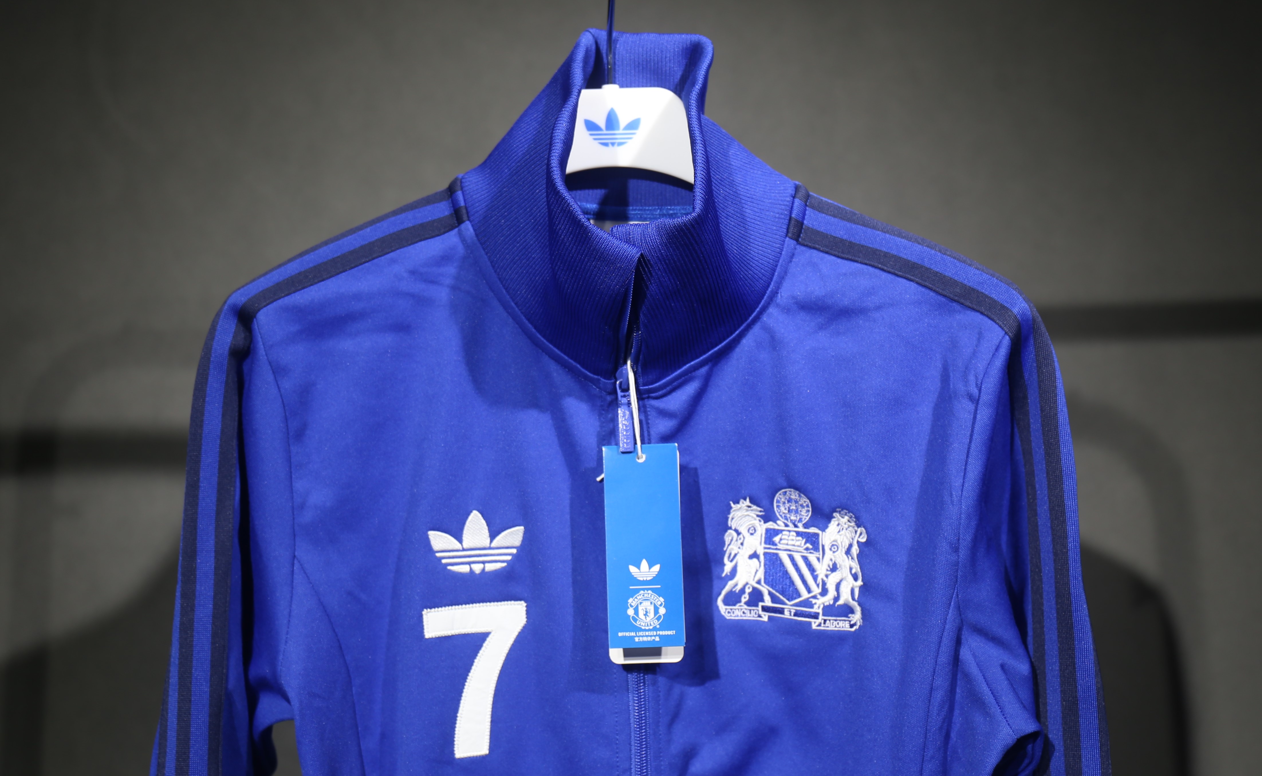 24-25 Manchester United Blue Retro Jacket Suit/ 24-25 曼联蓝色复古夹克套装