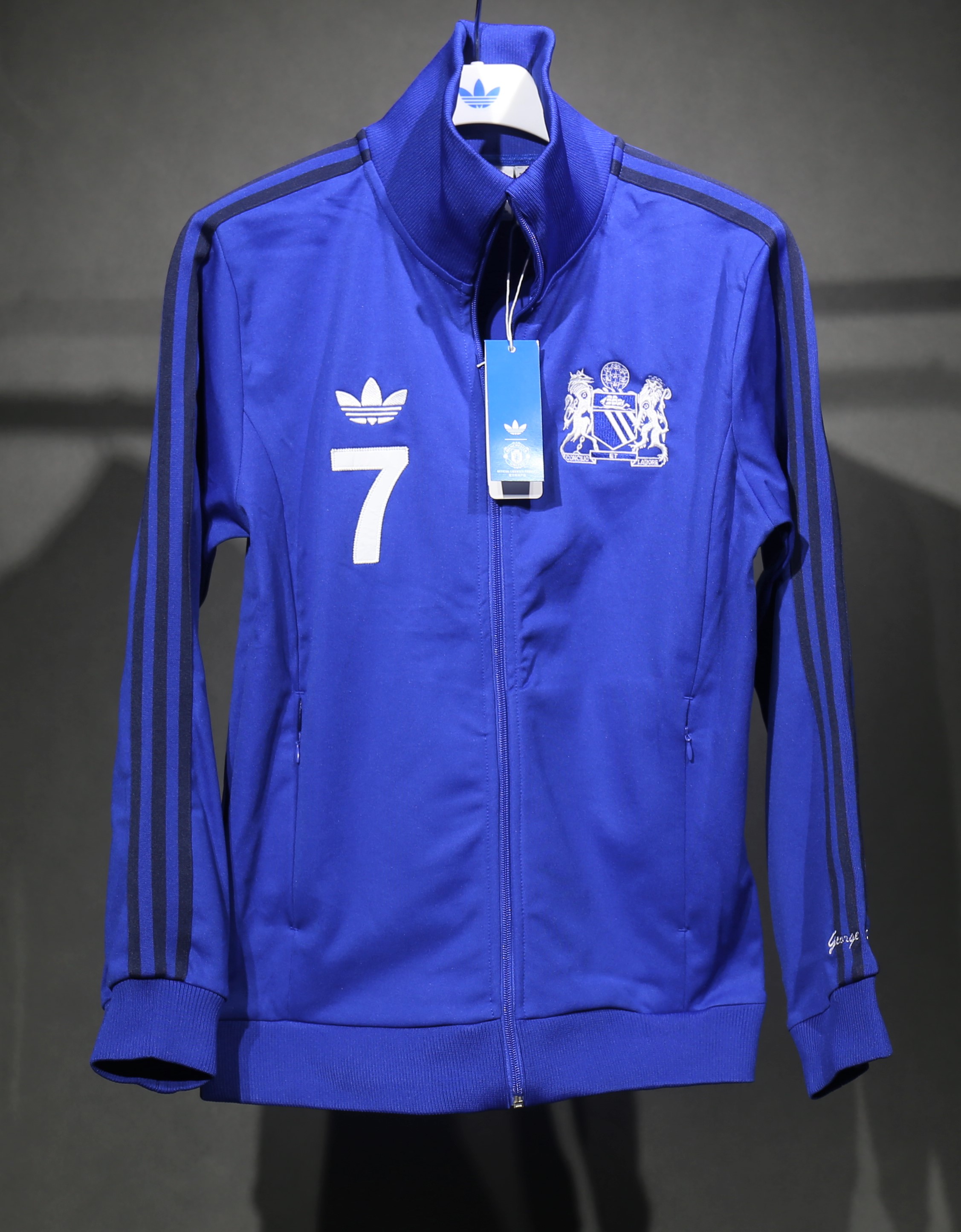 24-25 Manchester United Blue Retro Jacket Suit/ 24-25 曼联蓝色复古夹克套装