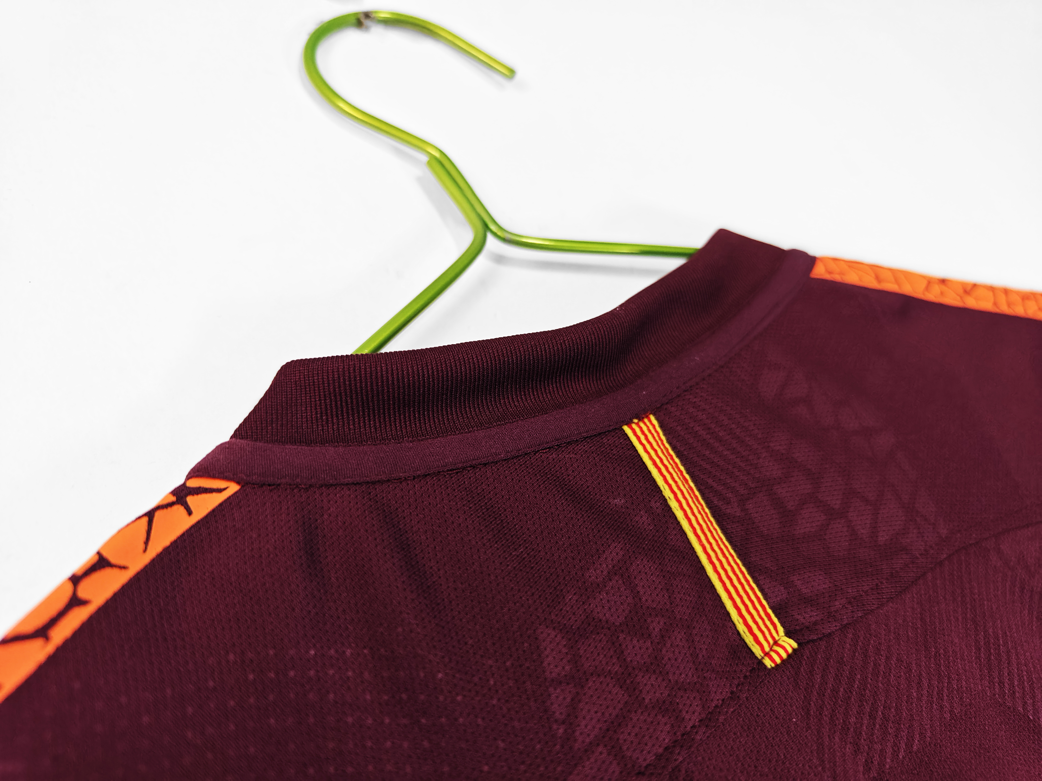 17-18 Barcelona Third Retro Jersey/17-18 巴萨第二客场