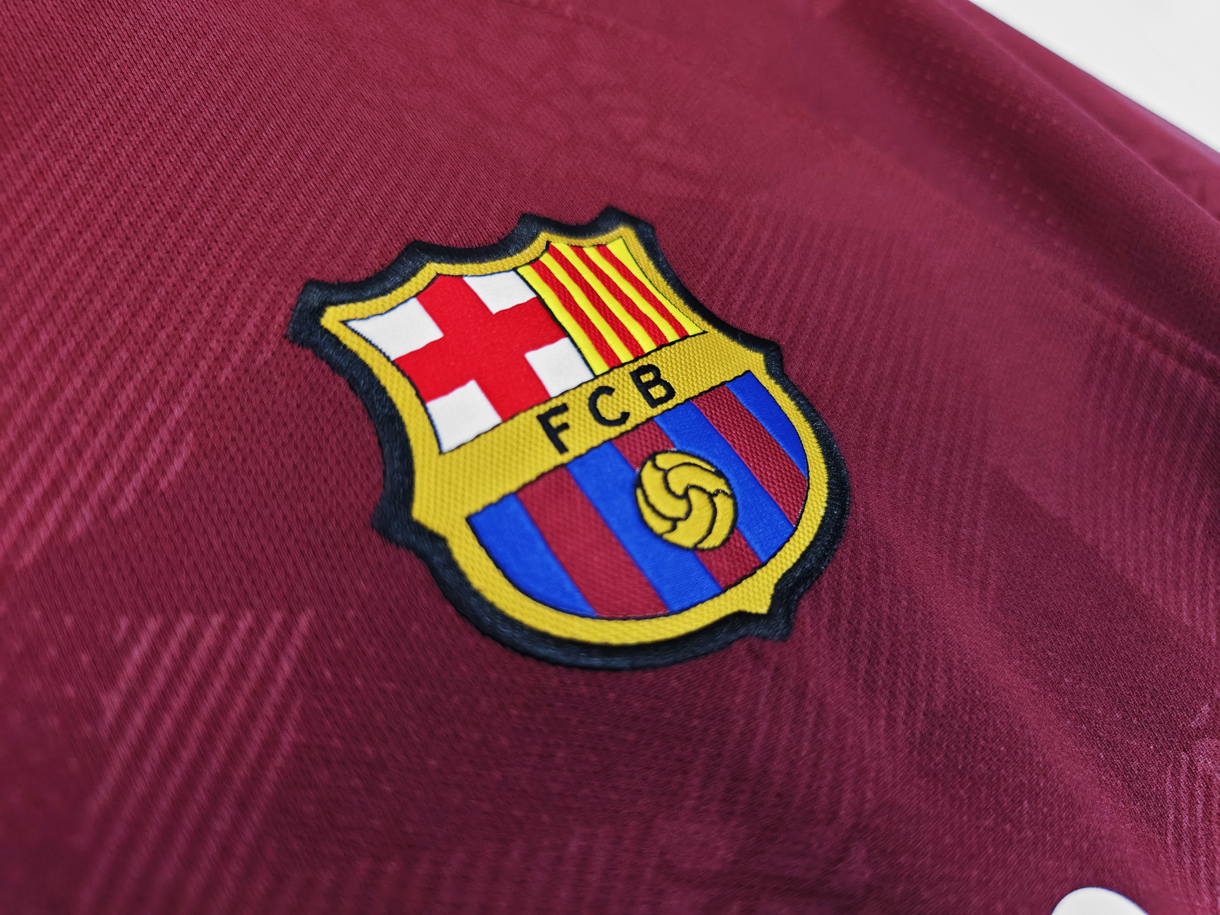 17-18 Barcelona Third Retro Jersey/17-18 巴萨第二客场