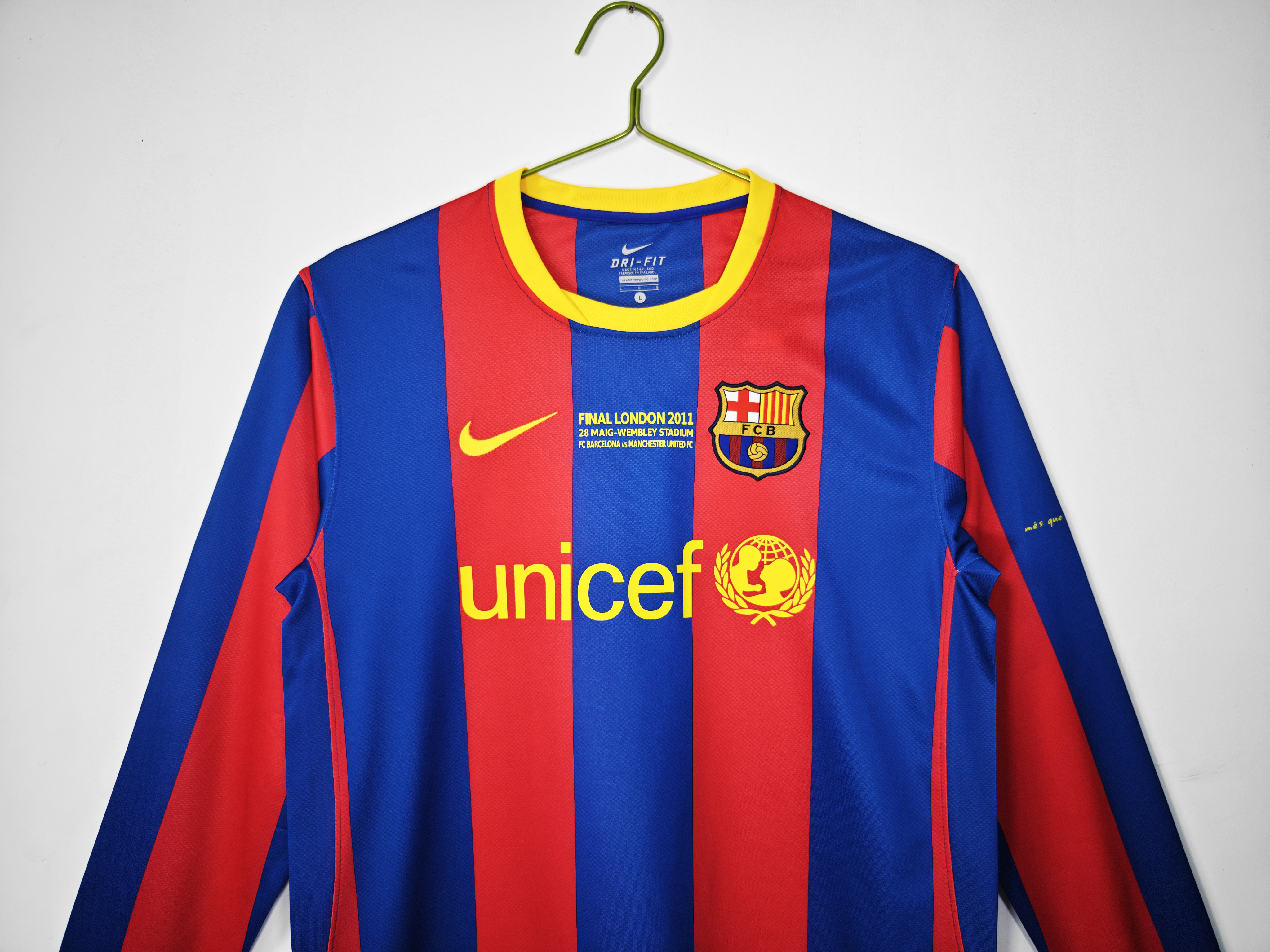 10-11 Barcelona Champions League Home Long Sleeve Retro Jersey/10-11巴萨主场长袖,欧冠版