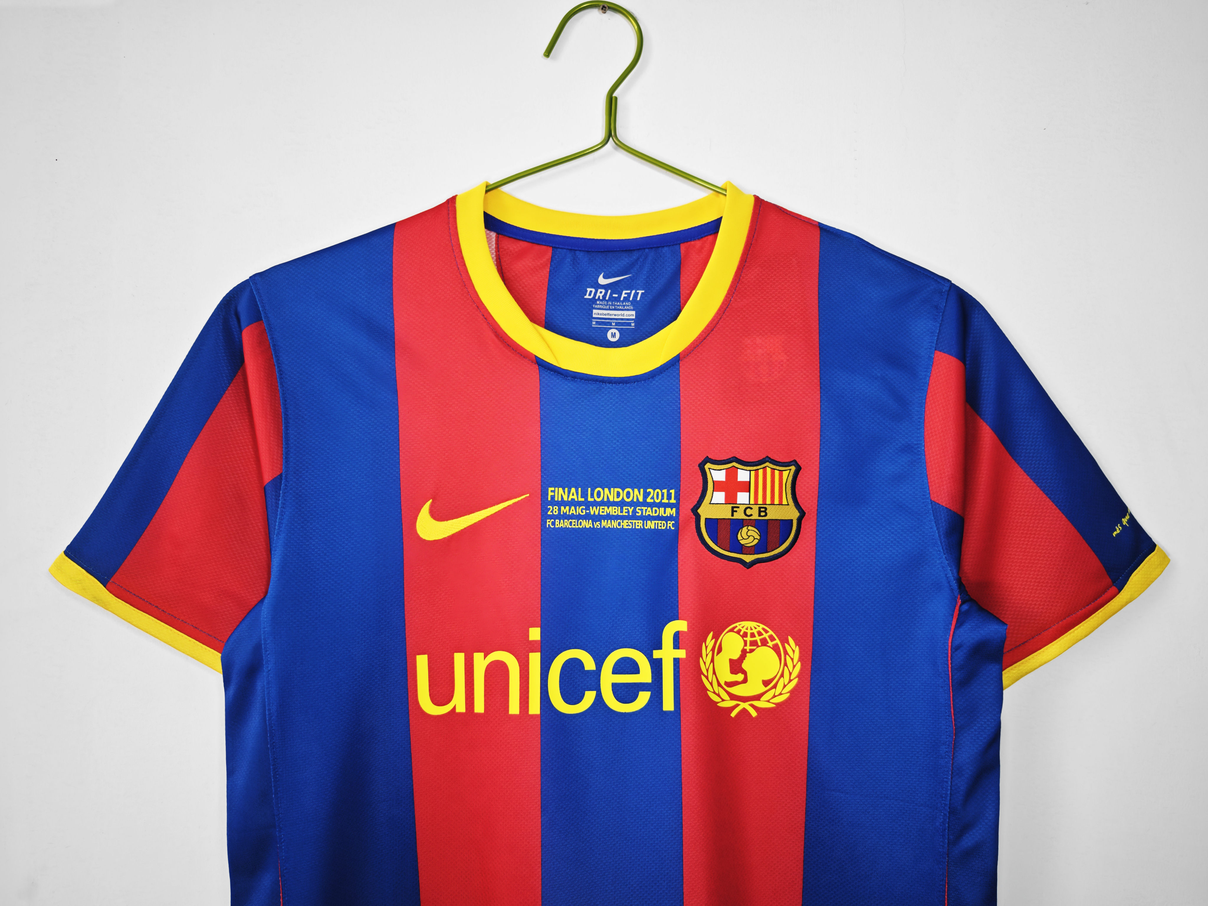 10-11 Barcelona Home Champions League Retro Jersey/10-11巴萨主场,欧冠版
