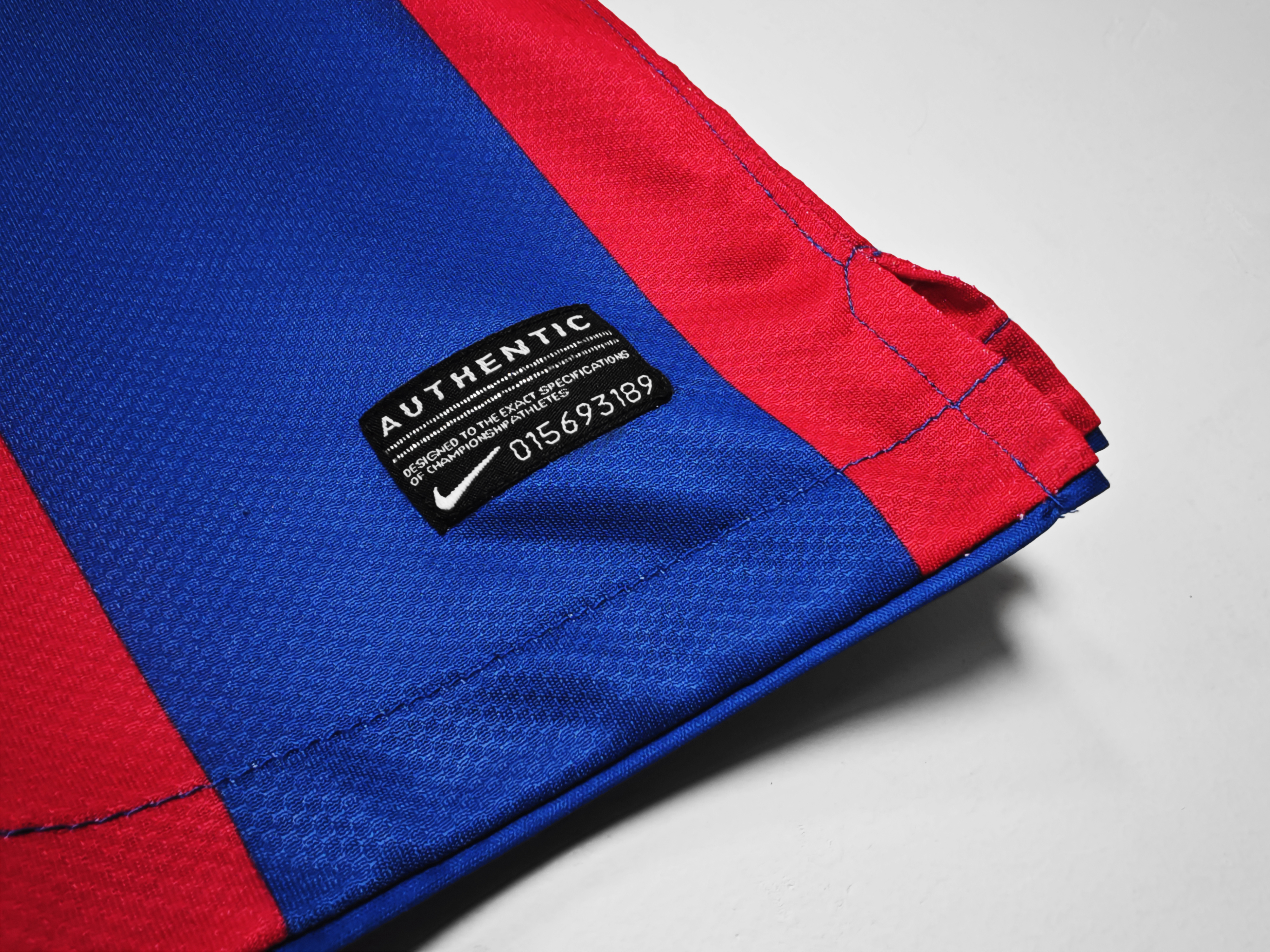 10-11 Barcelona Home Champions League Retro Jersey/10-11巴萨主场,欧冠版