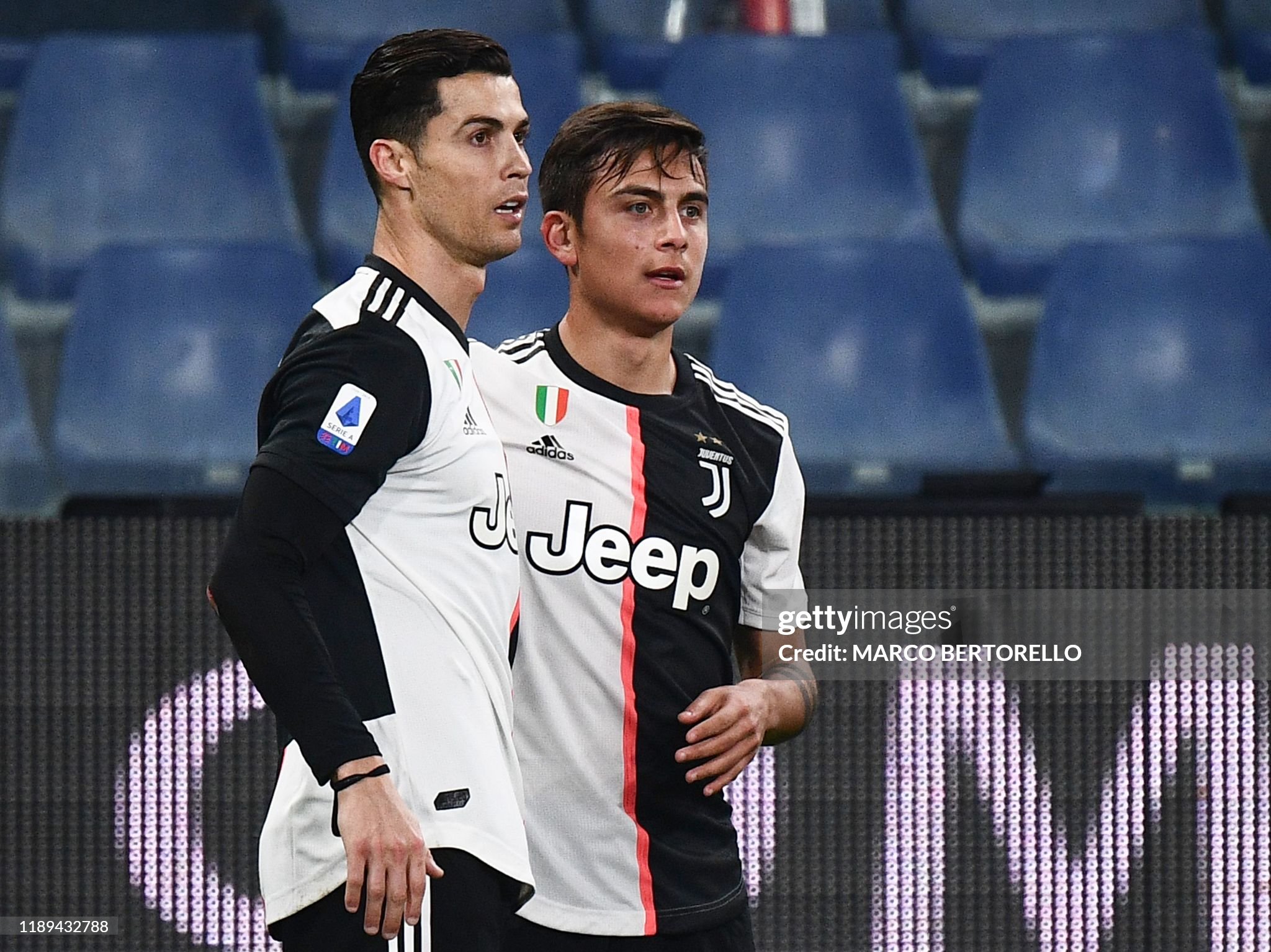 19-20 Juventus Home Retro Long Sleeve Player Jersey/19-20 尤文主场复古球员长袖