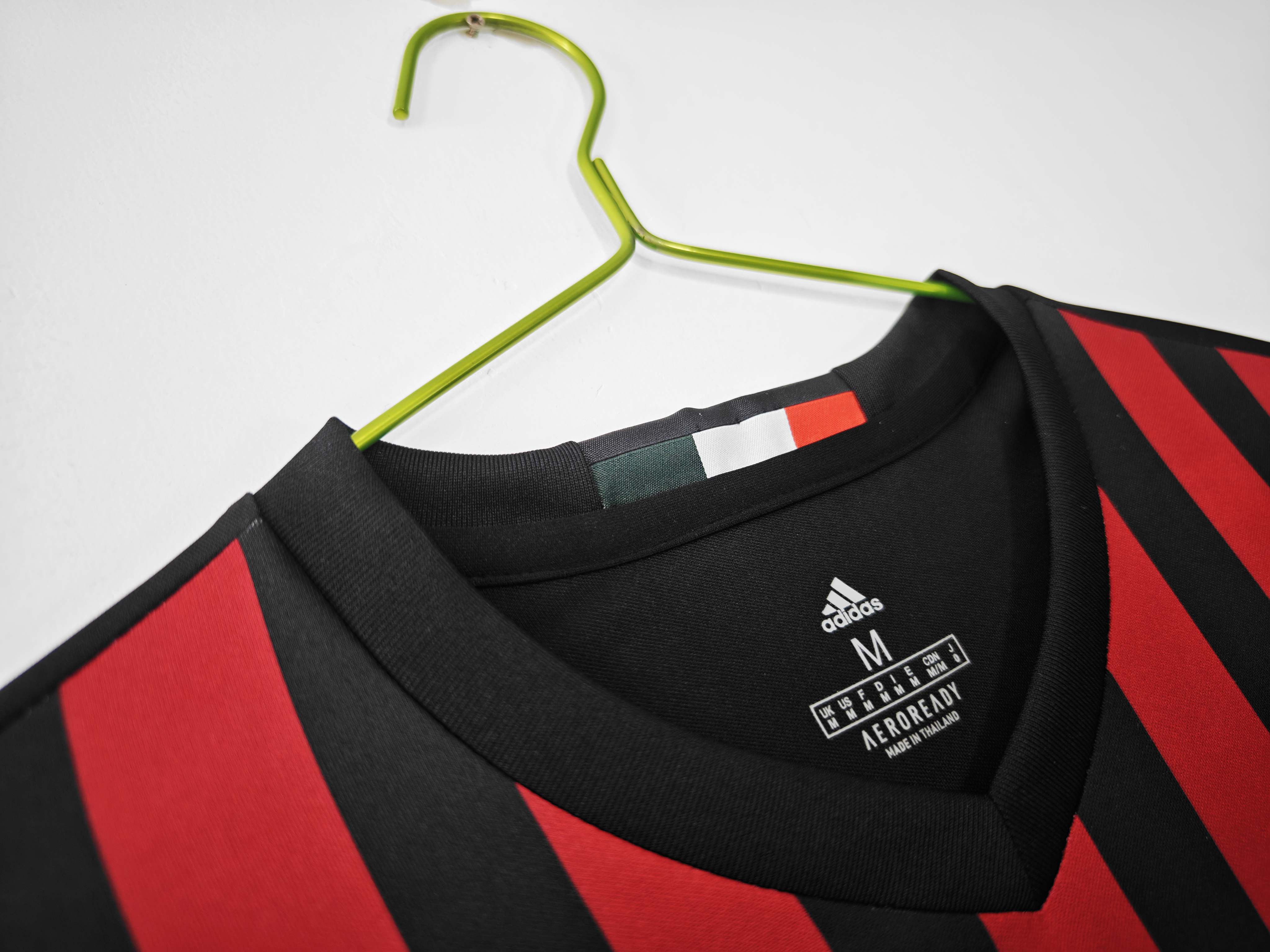 16-17 AC Milan Home Retro Jersey/16-17AC米兰主场