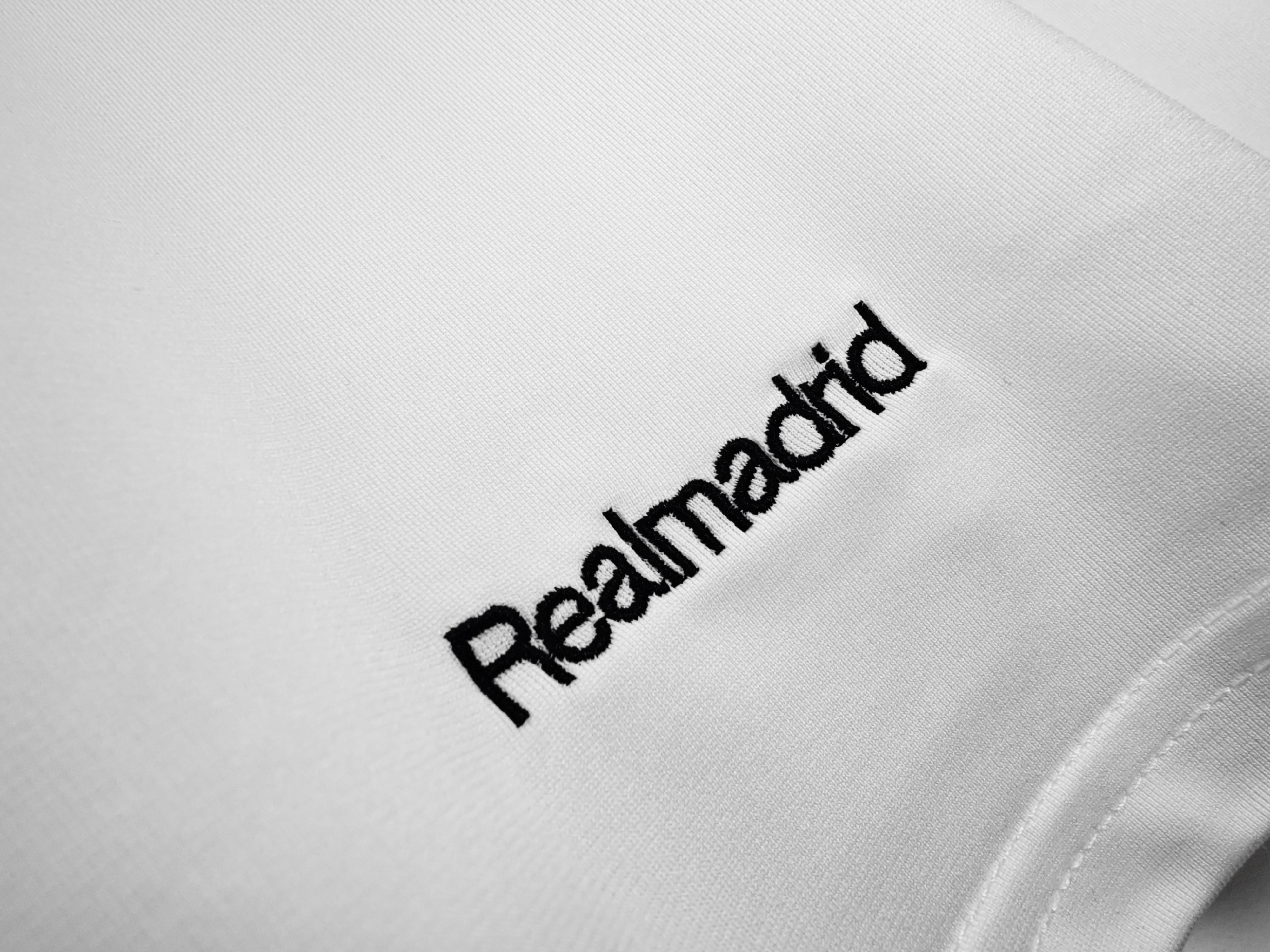 05-06 Real Madrid Home Retro Jersey/05-06皇马主场