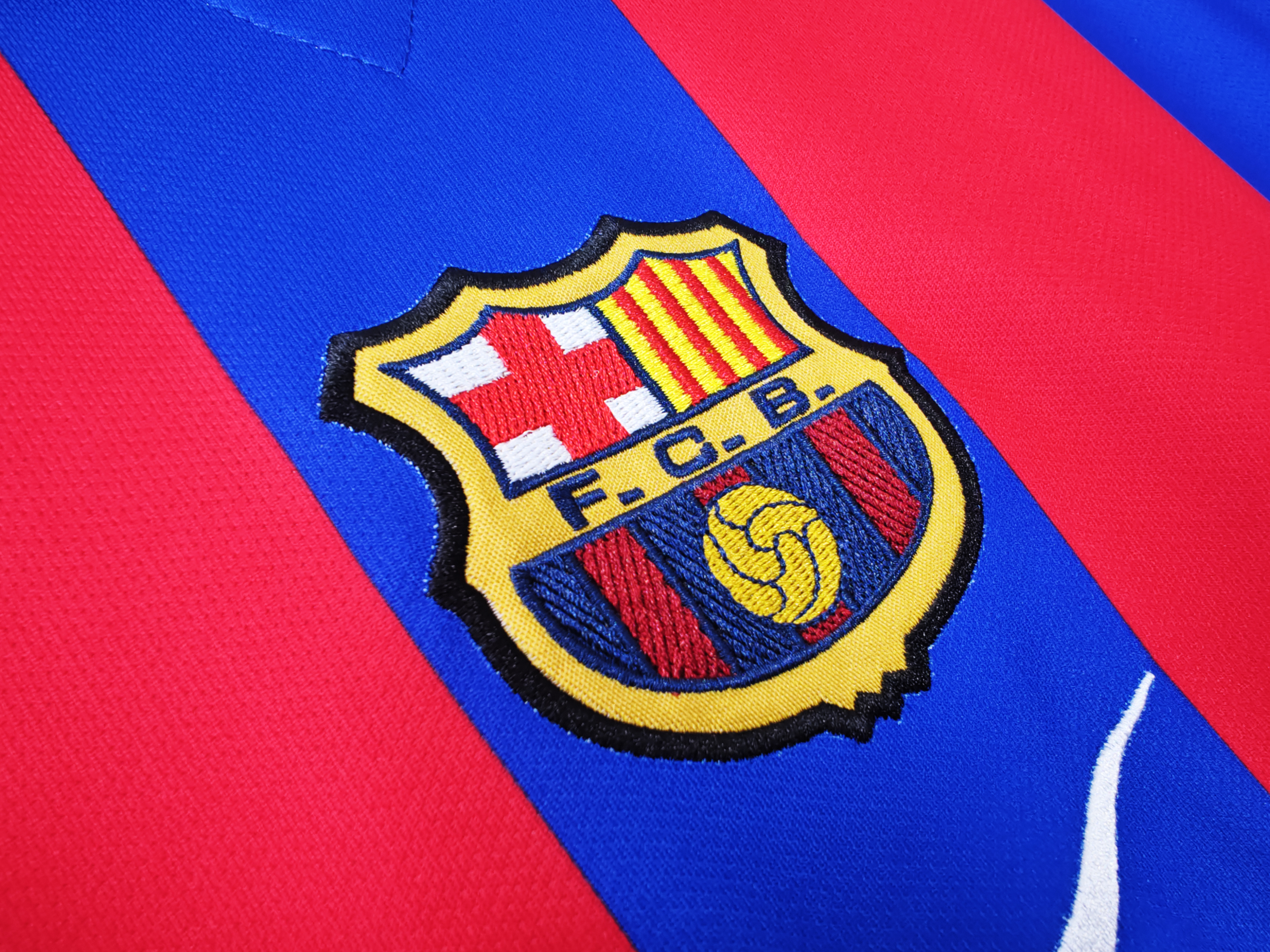 01-02 Barcelona Home Retro Jersey/01-02巴萨主场