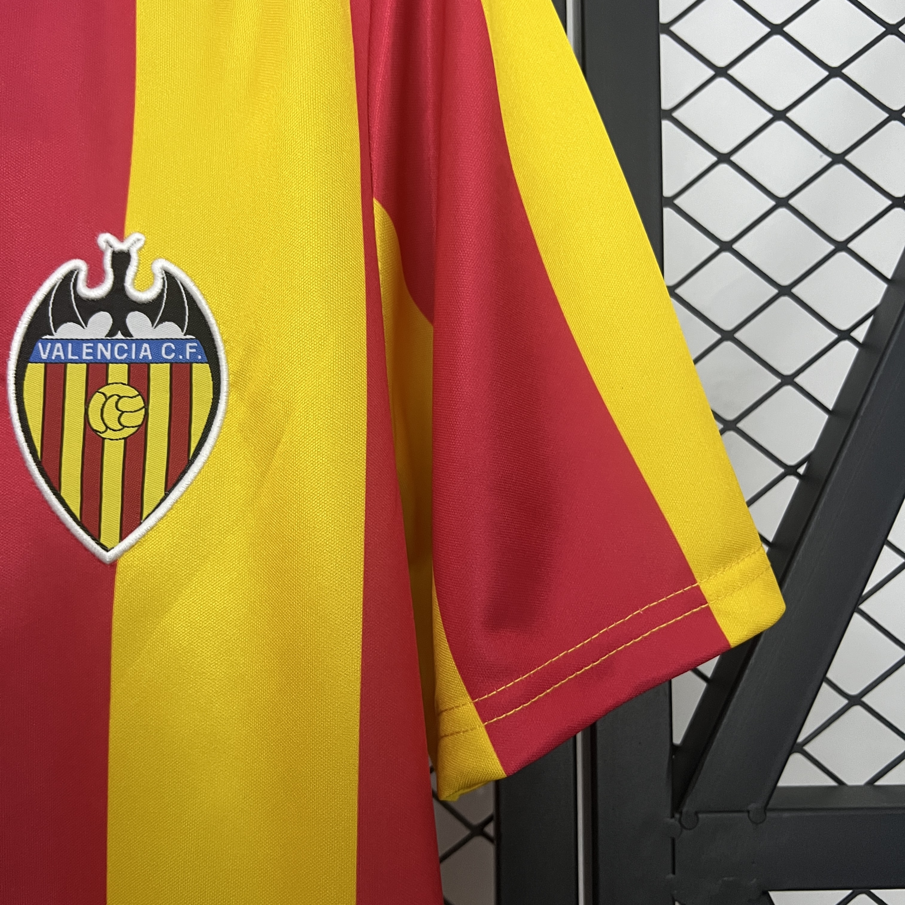 80-82 Valencia Home Retro Jersey/80-82 瓦伦西亚主场球衣