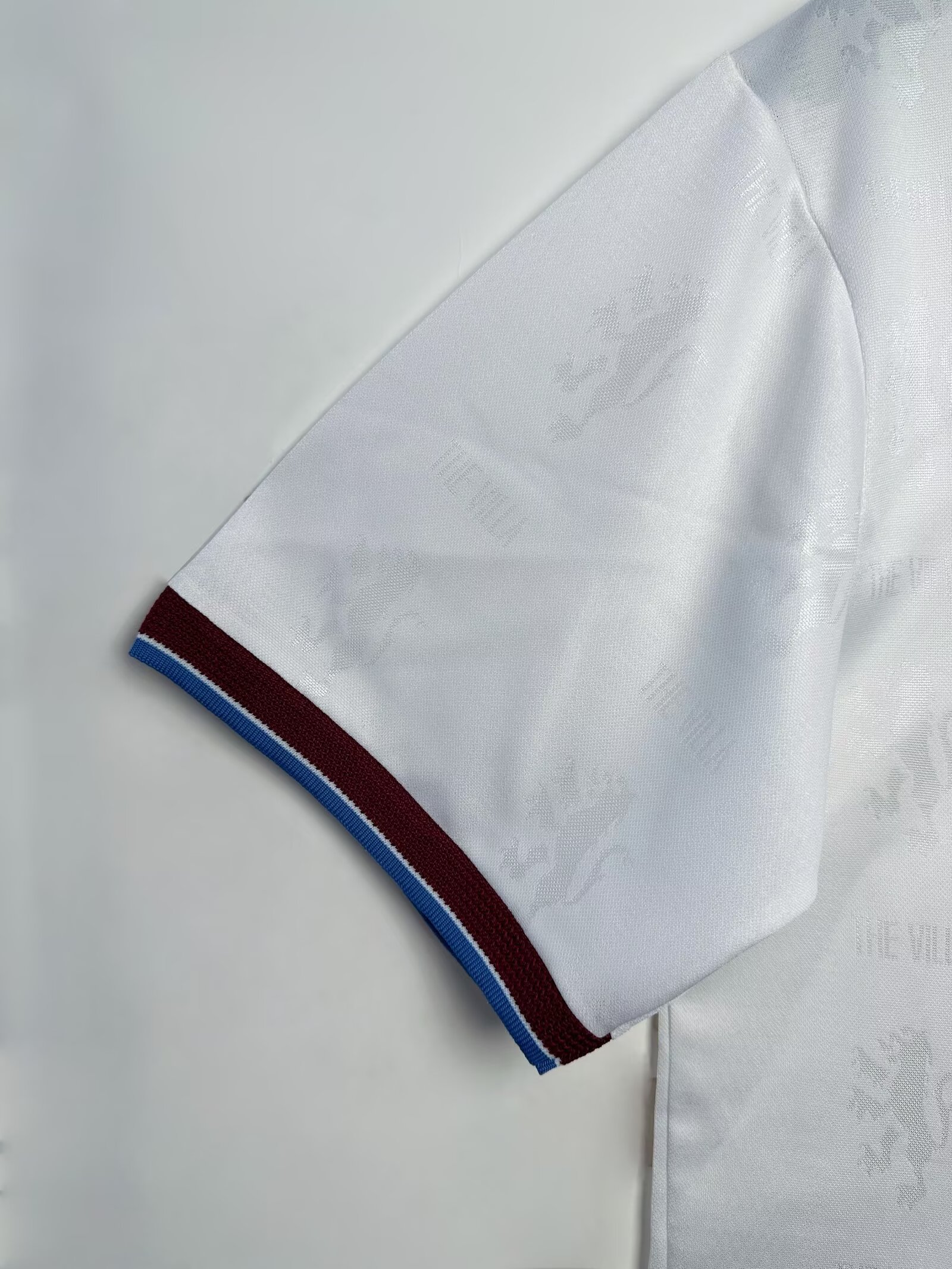 95-96 Aston Villa Away Retro Jersey/95-96阿斯顿维拉客场