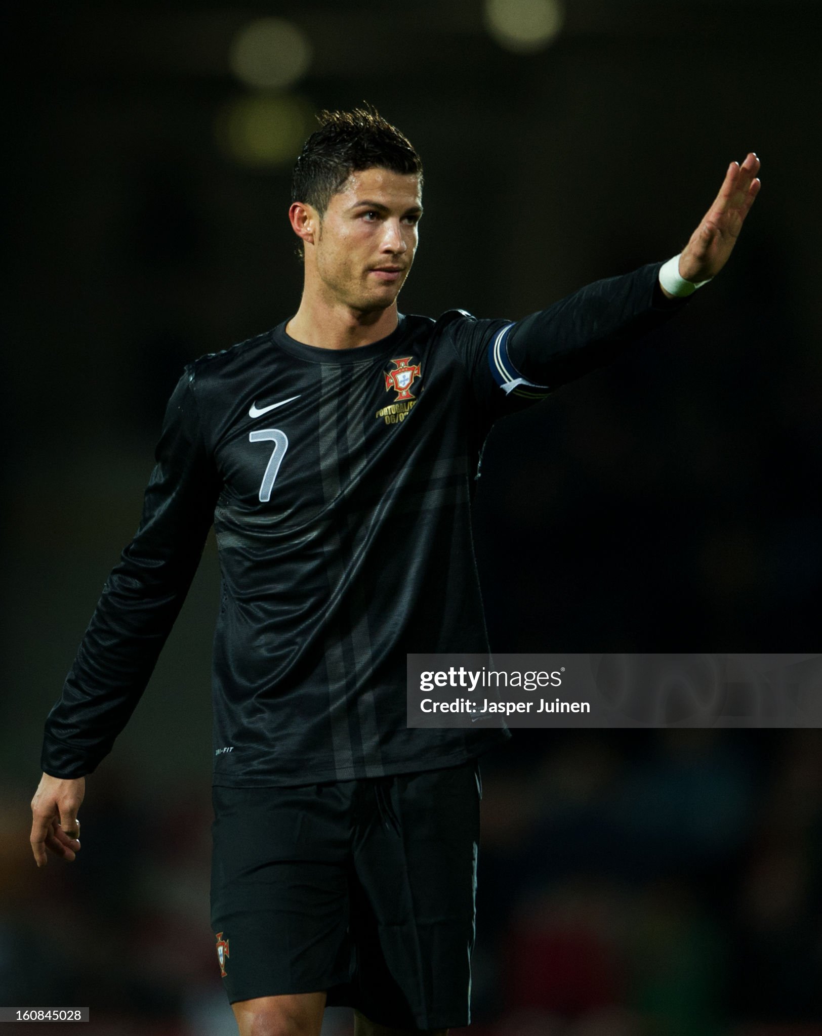 2013 Portugal Away Long Sleeve Player Retro Jersey/2013葡萄牙客场长袖球员