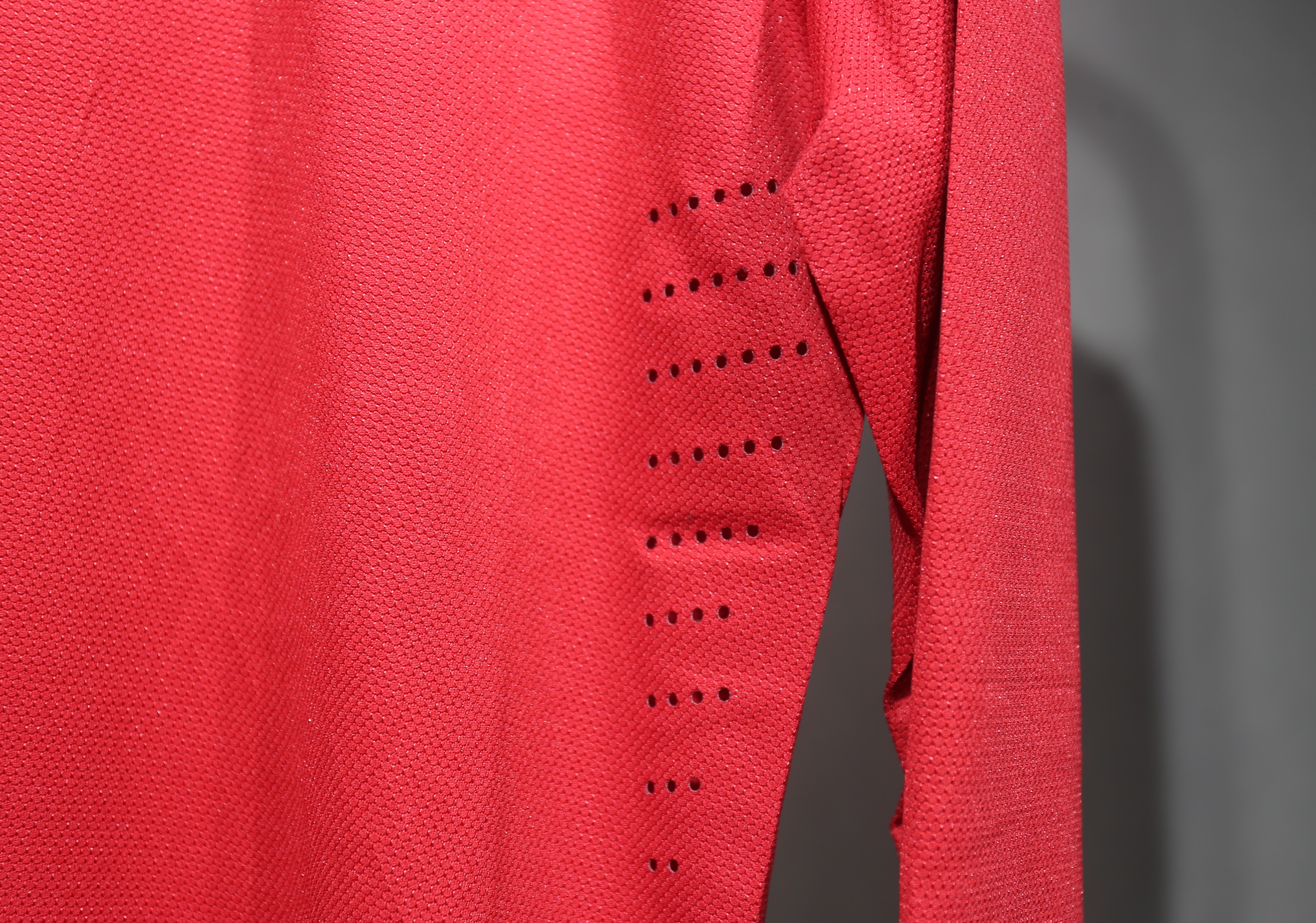 2012 Portugal Home Long Sleeve Player Retro Jersey/2012葡萄牙主场长袖球员