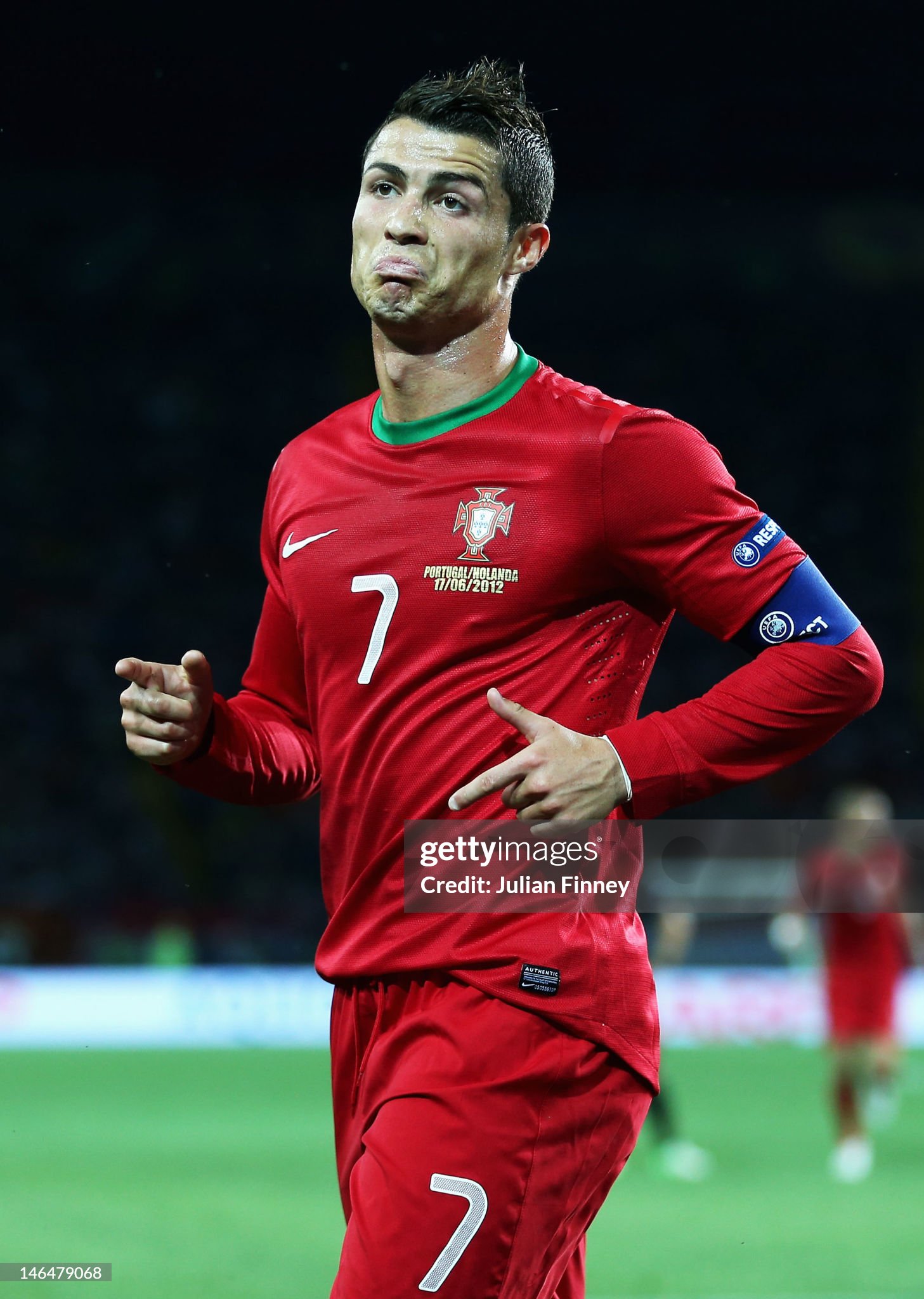 2012 Portugal Home Long Sleeve Player Retro Jersey/2012葡萄牙主场长袖球员