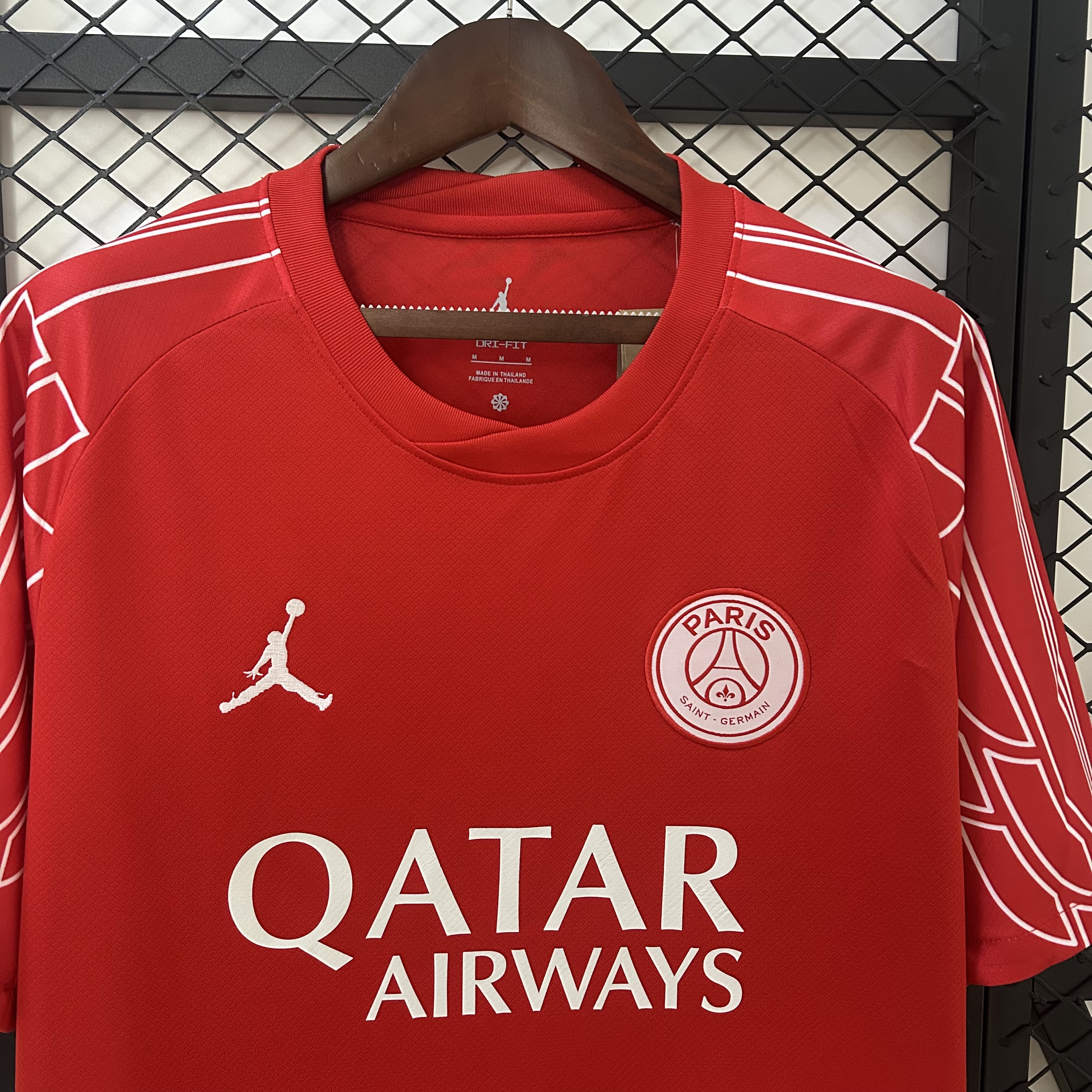 24-25 PSG 4TH Red Fans Jersey/ 24-25 PSG巴黎第四客场红色球迷版