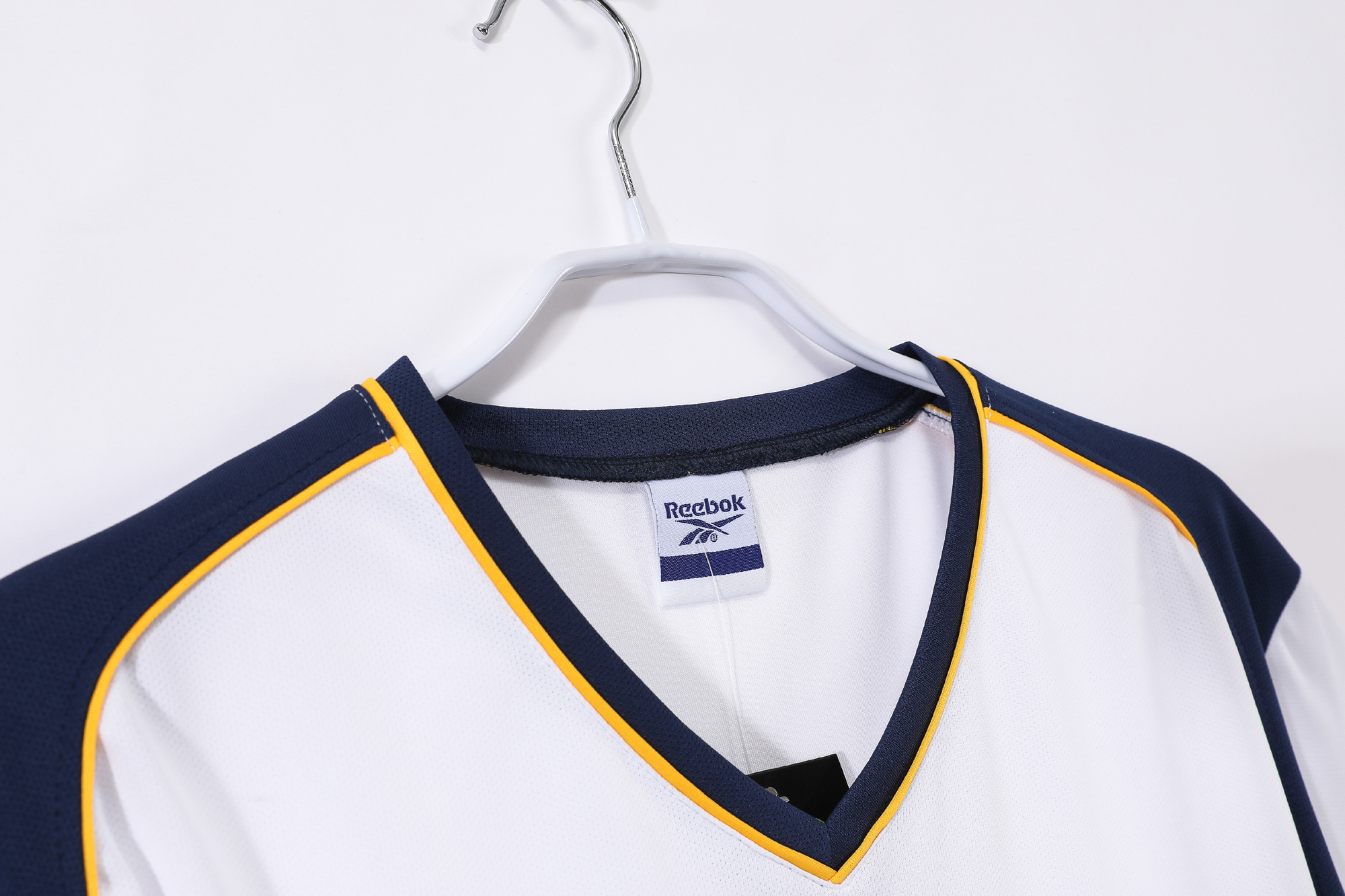 01-02 Liverpool Away Retro Jersey/01-02利物浦客场