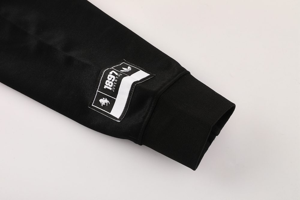 25-26 Juventus Black hoodie Suit/25-26尤文黑色带帽卫衣套装