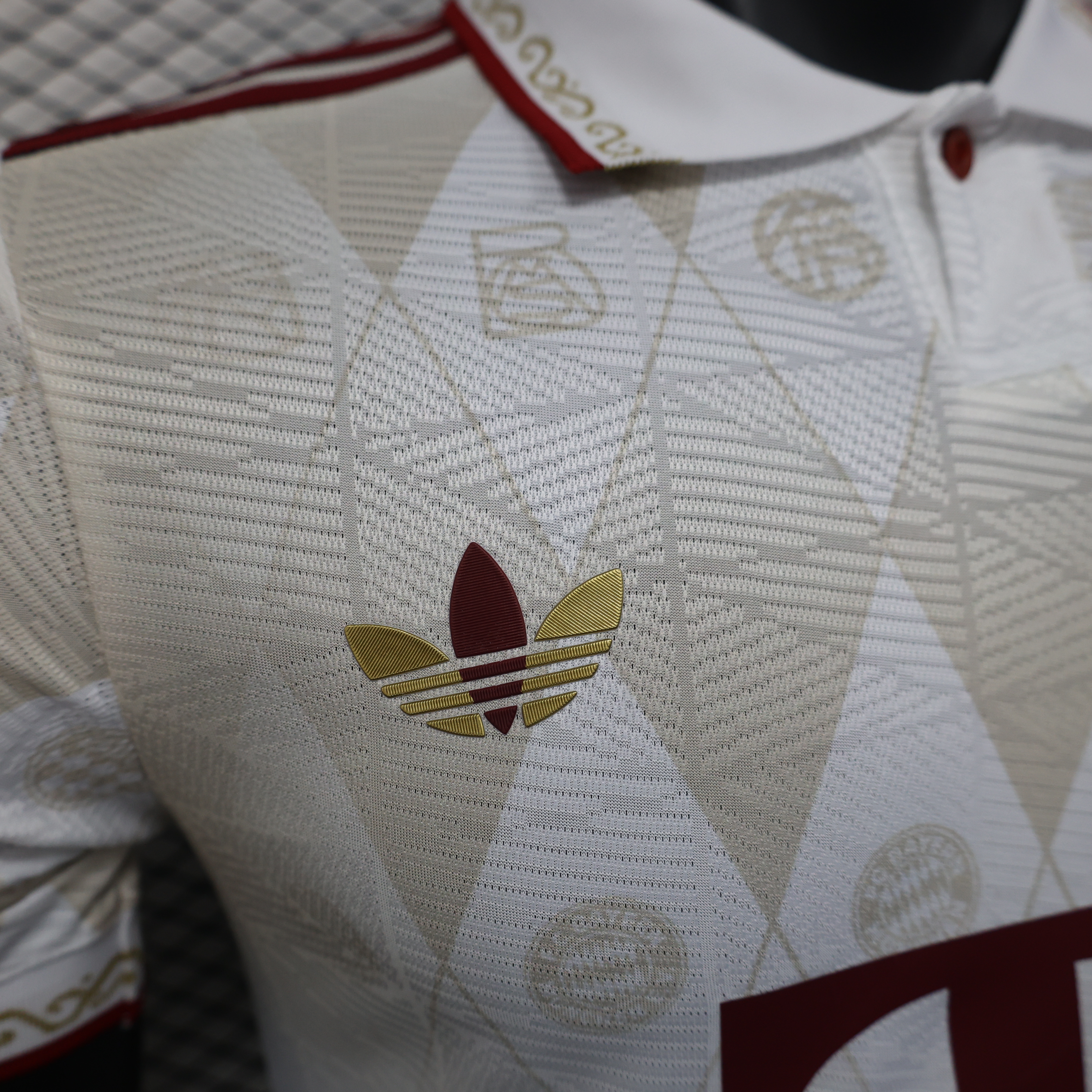 24-25 Bayern Munich 125 Years Player Jersey/ 24-25 拜仁主场125周年白色