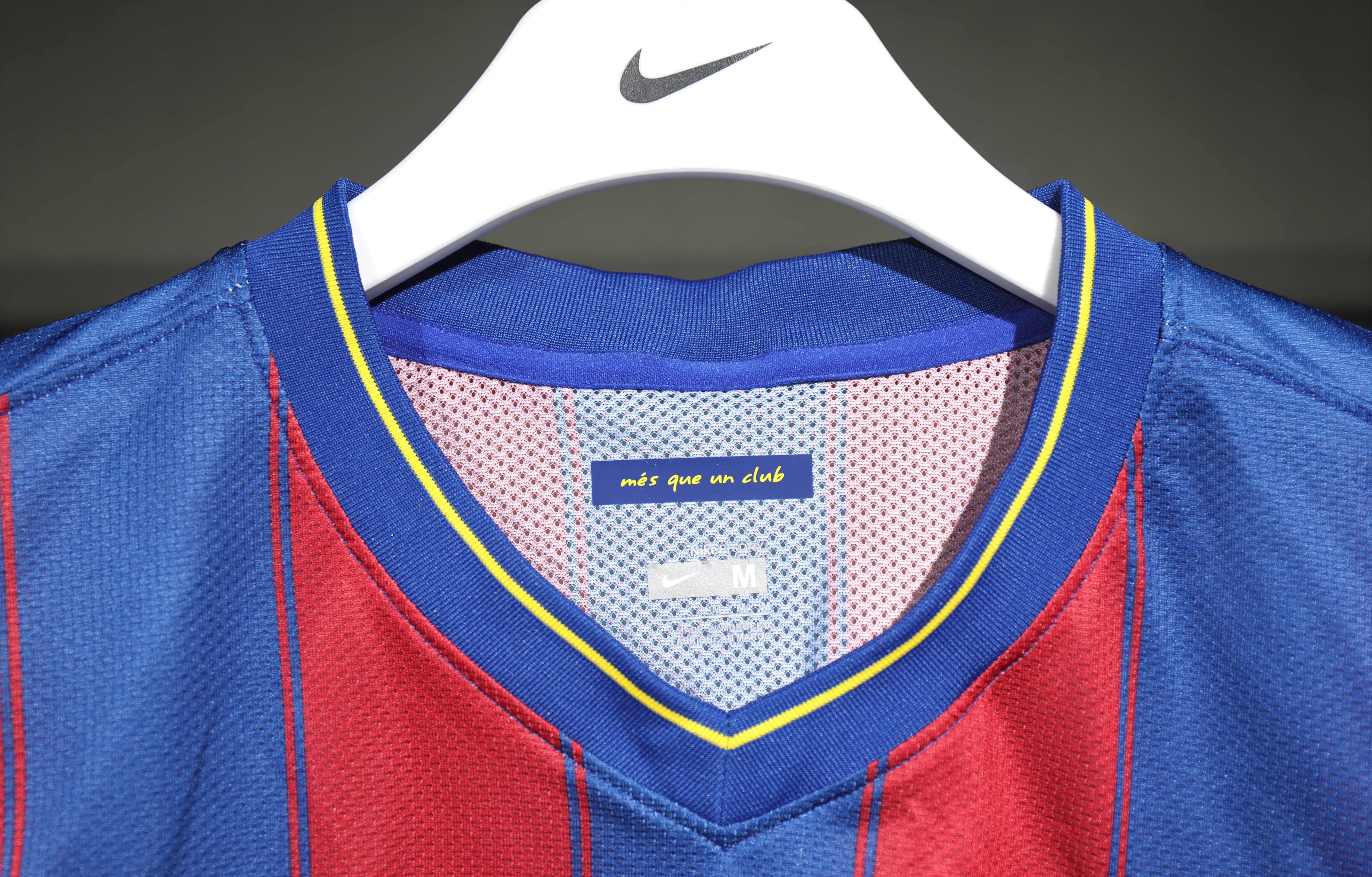 09-10 Barcelona Home Player Retro Jersey/09-10 巴萨主场球员