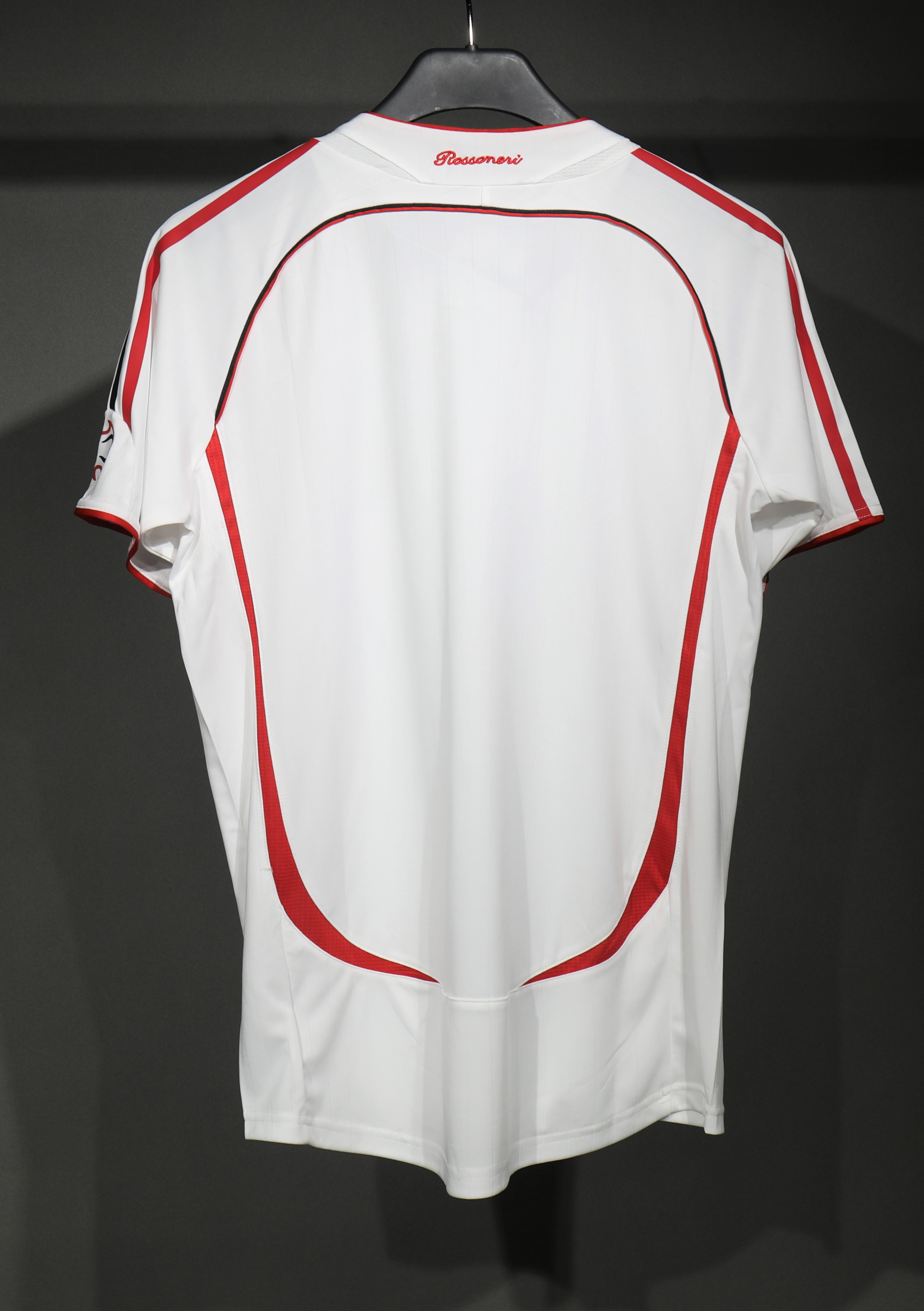 06-07 AC Milan Away Player Retro Jersey/06-07 AC米兰客场球员