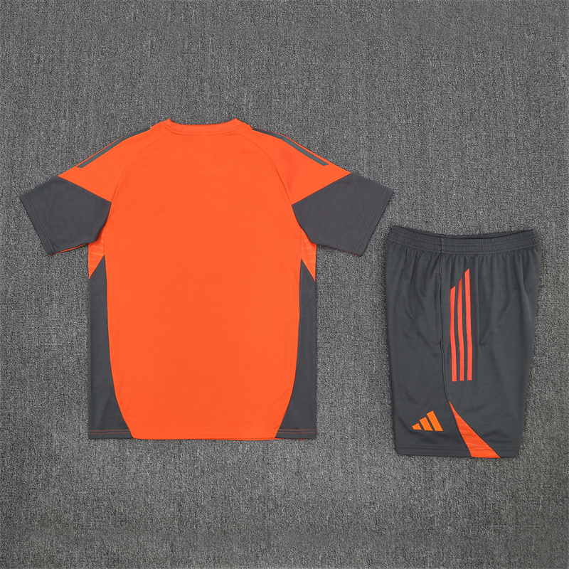 25-26 Bayern Munich Short Sleeve Training Suit/ 25-26拜仁短袖训练服